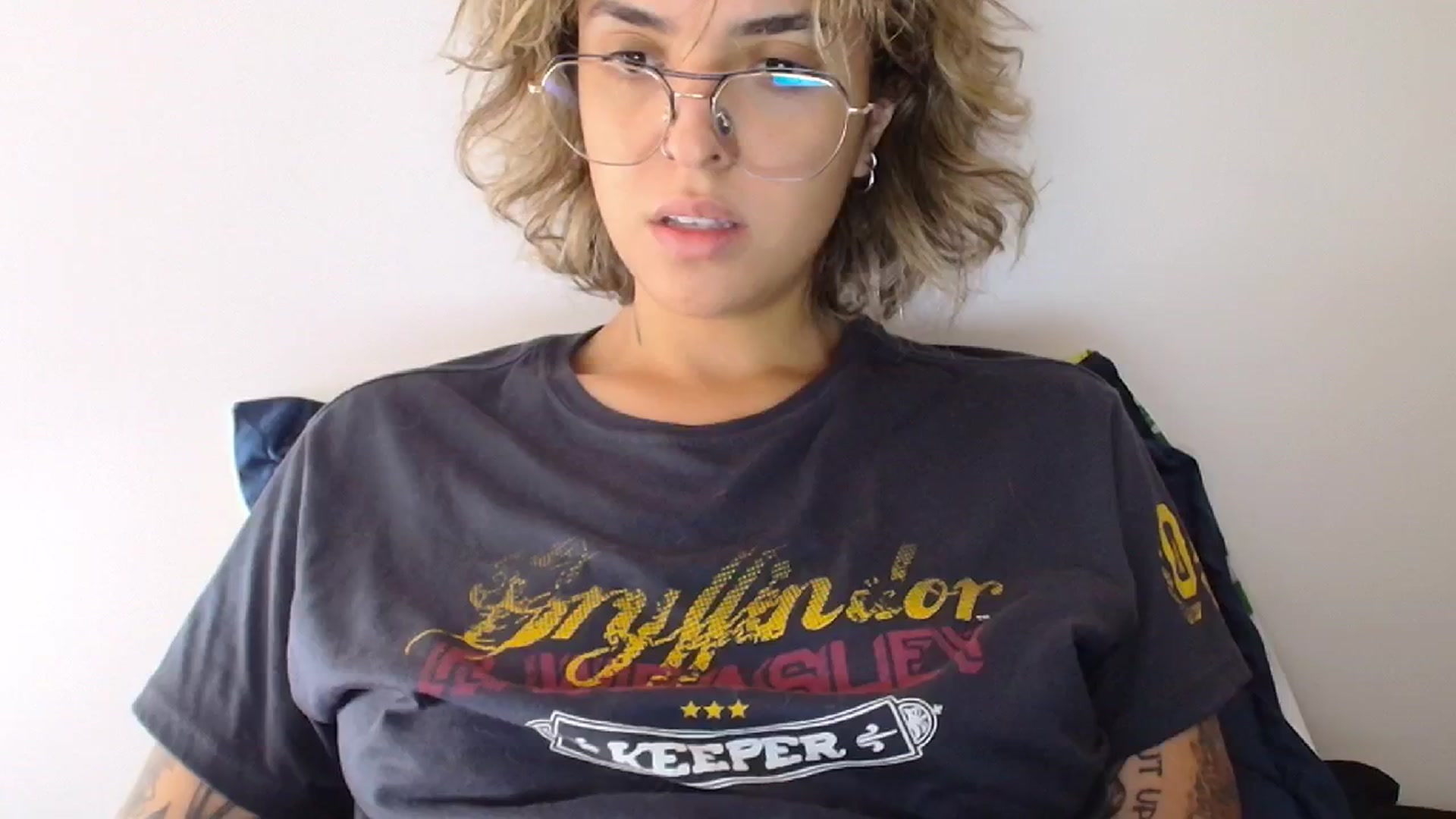 Gallery image thumbnail from RiversideCA's myfreecams stream on, 05/29/2024, 16:56 image 18 of 20