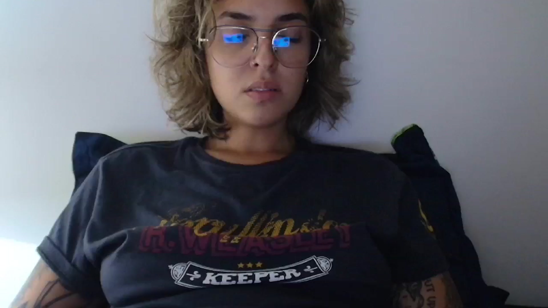 Gallery image thumbnail from RiversideCA's myfreecams stream on, 05/29/2024, 19:49 image 16 of 20