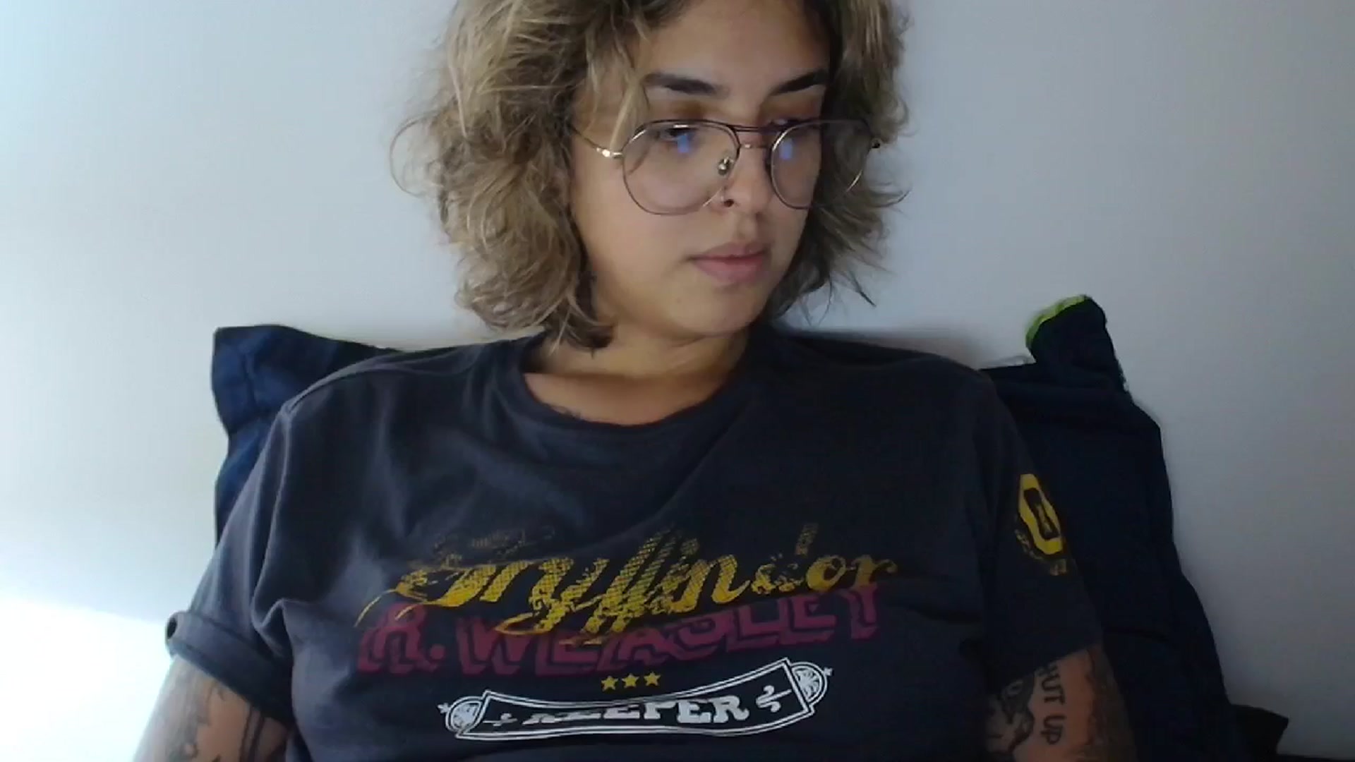 Gallery image thumbnail from RiversideCA's myfreecams stream on, 05/29/2024, 19:49 image 12 of 20