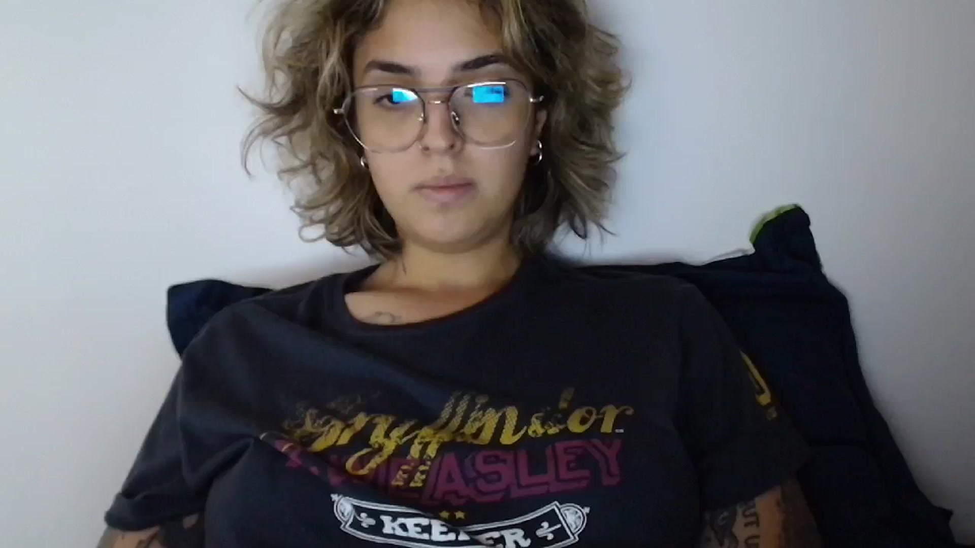 Gallery image thumbnail from RiversideCA's myfreecams stream on, 05/29/2024, 19:49 image 2 of 20