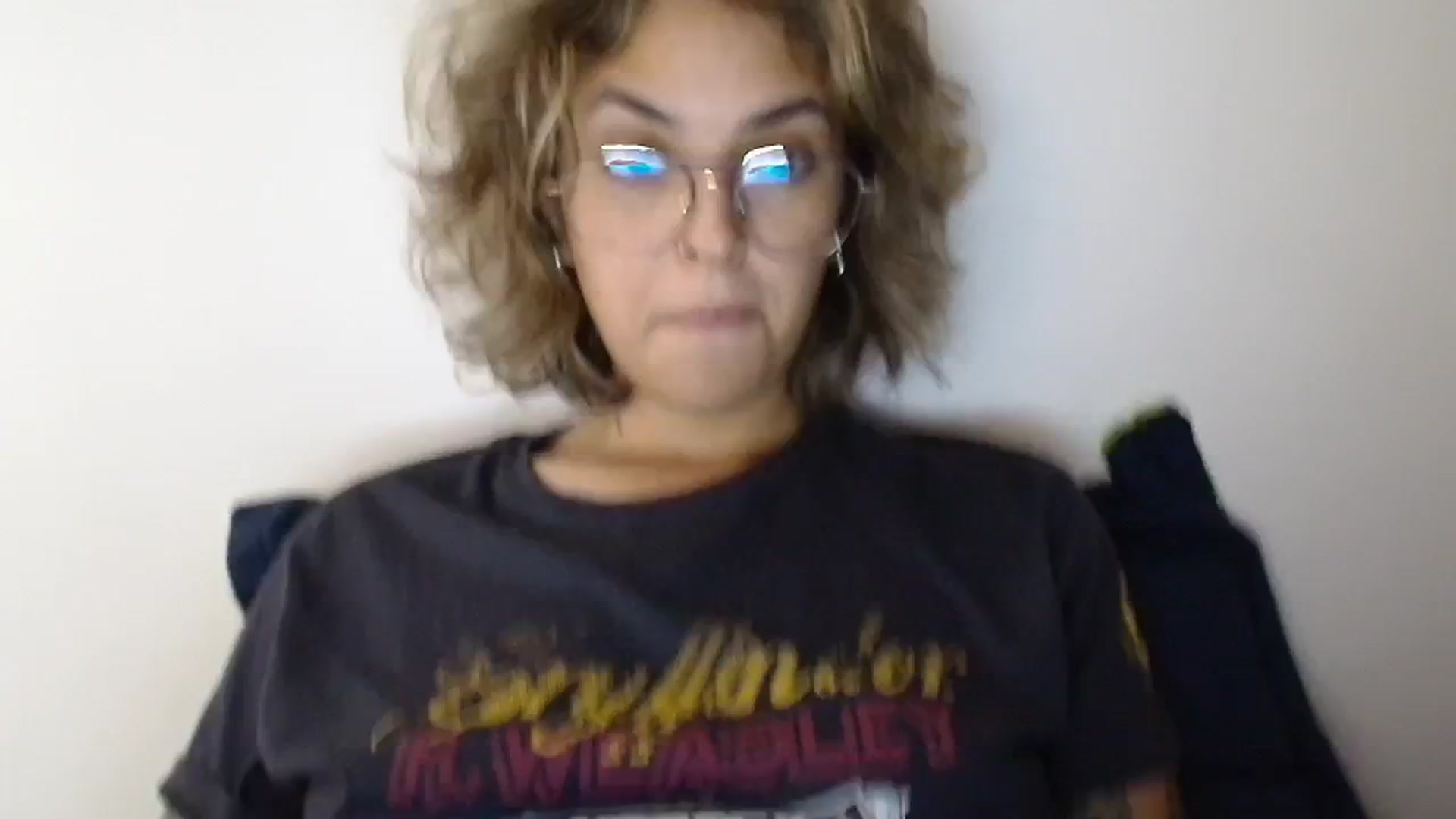 Gallery image thumbnail from RiversideCA's myfreecams stream on, 05/29/2024, 19:49 image 4 of 20