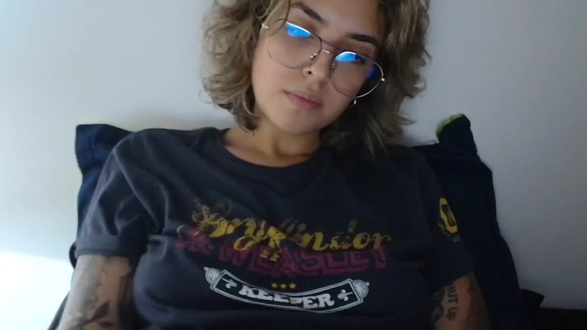 Gallery image thumbnail from RiversideCA's myfreecams stream on, 05/29/2024, 19:49 image 13 of 20