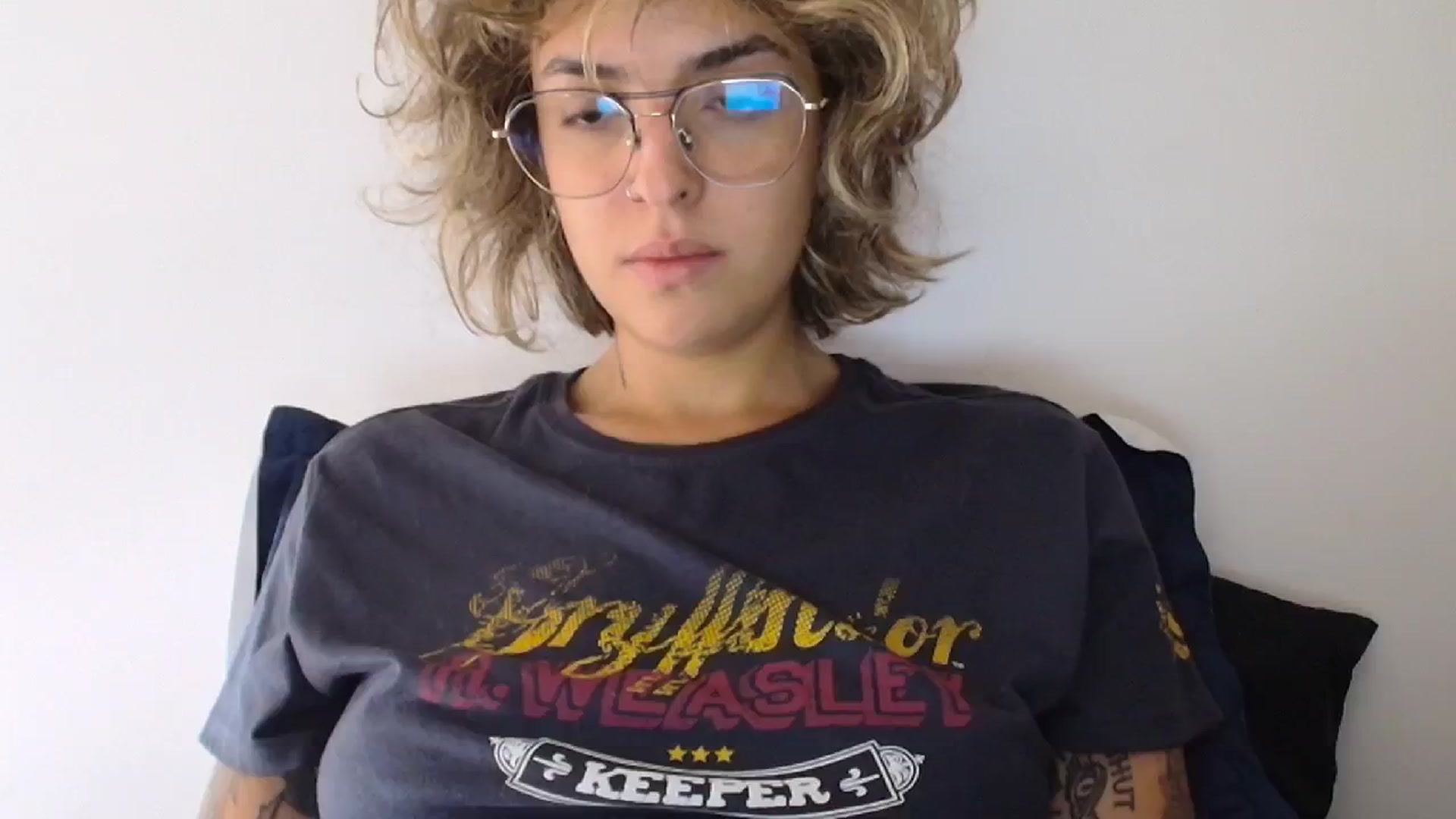 Gallery image thumbnail from RiversideCA's myfreecams stream on, 05/31/2024, 16:08 image 14 of 20