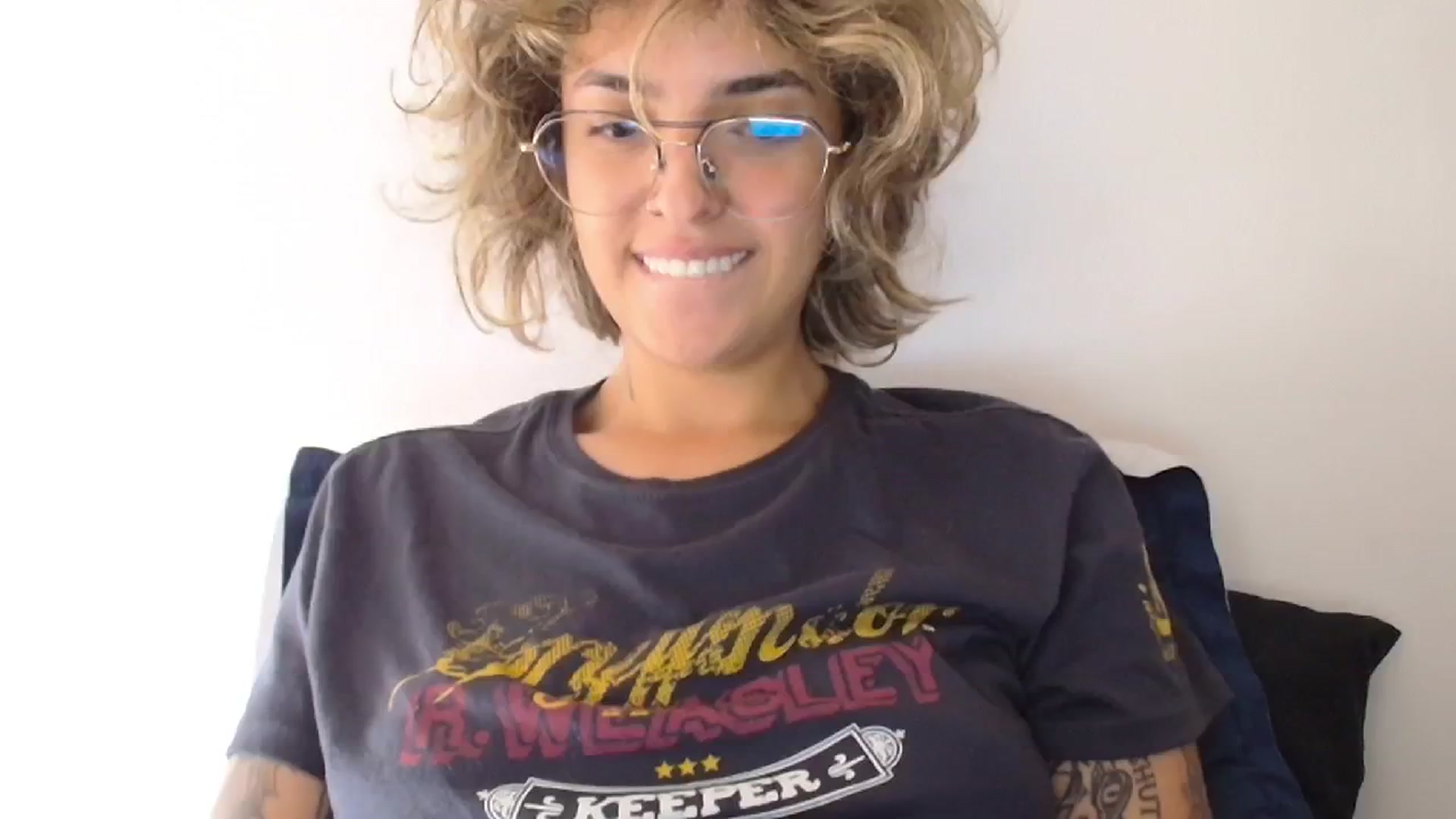 Gallery image thumbnail from RiversideCA's myfreecams stream on, 05/31/2024, 16:08 image 8 of 20