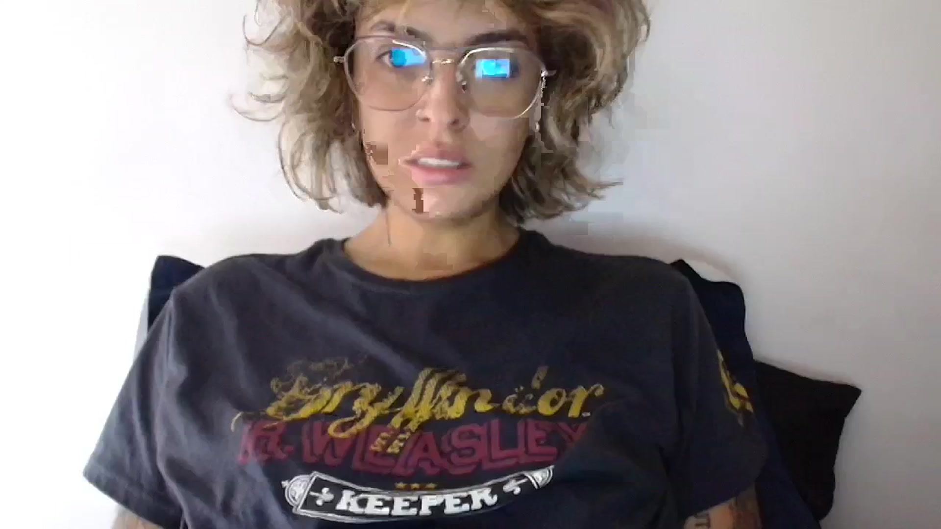 Gallery image thumbnail from RiversideCA's myfreecams stream on, 05/31/2024, 16:08 image 15 of 20