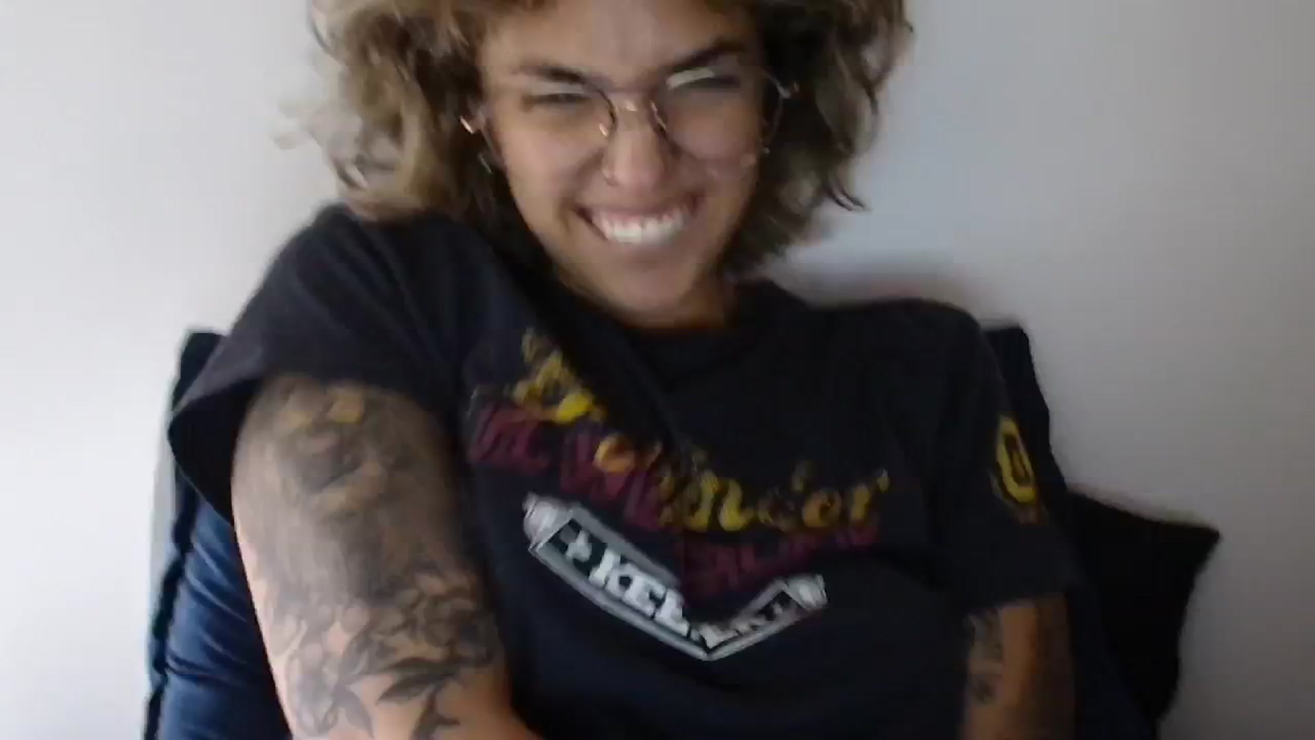 Gallery image thumbnail from RiversideCA's myfreecams stream on, 05/31/2024, 17:21 image 4 of 20