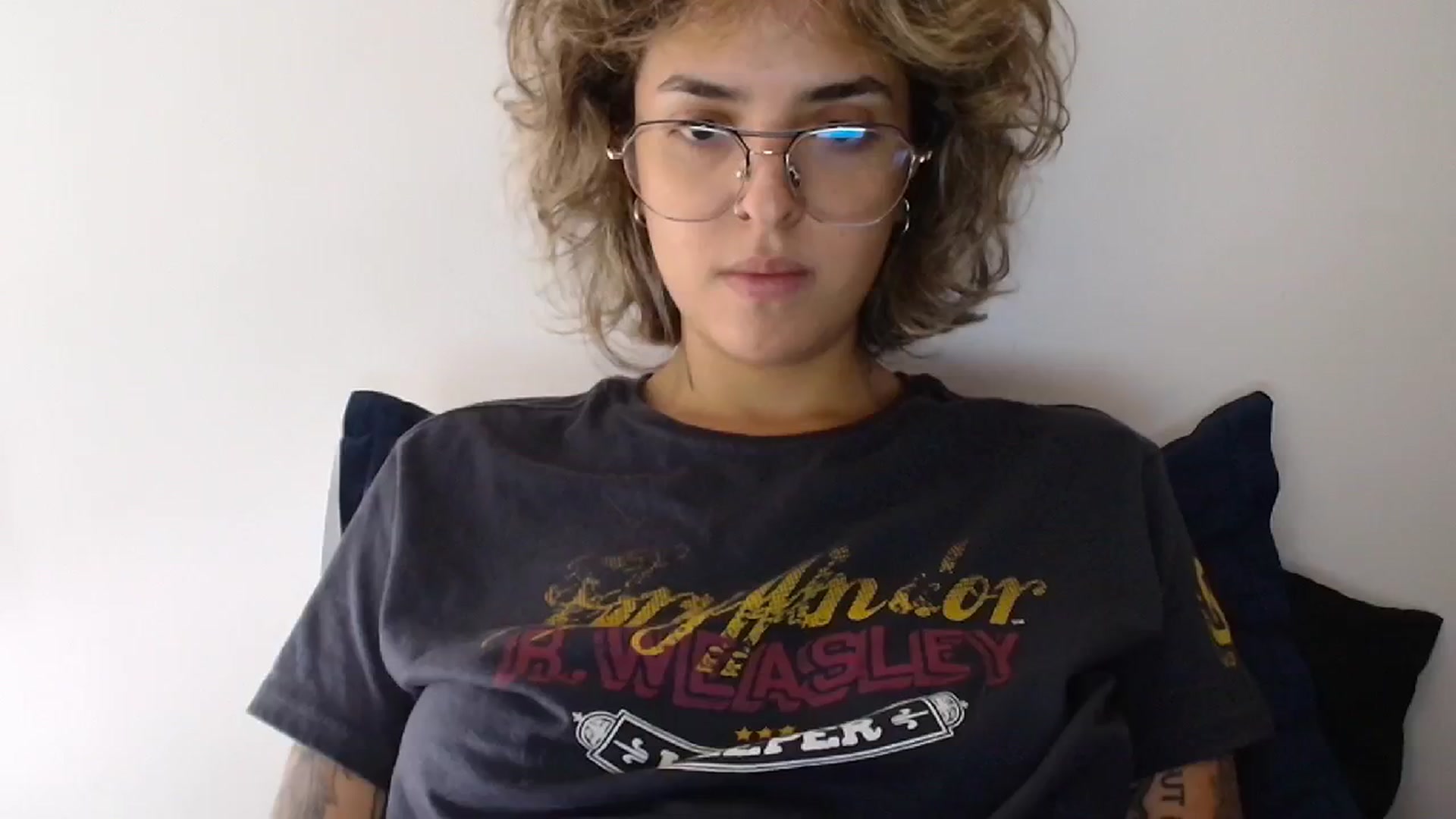 Gallery image thumbnail from RiversideCA's myfreecams stream on, 05/31/2024, 17:38 image 17 of 20