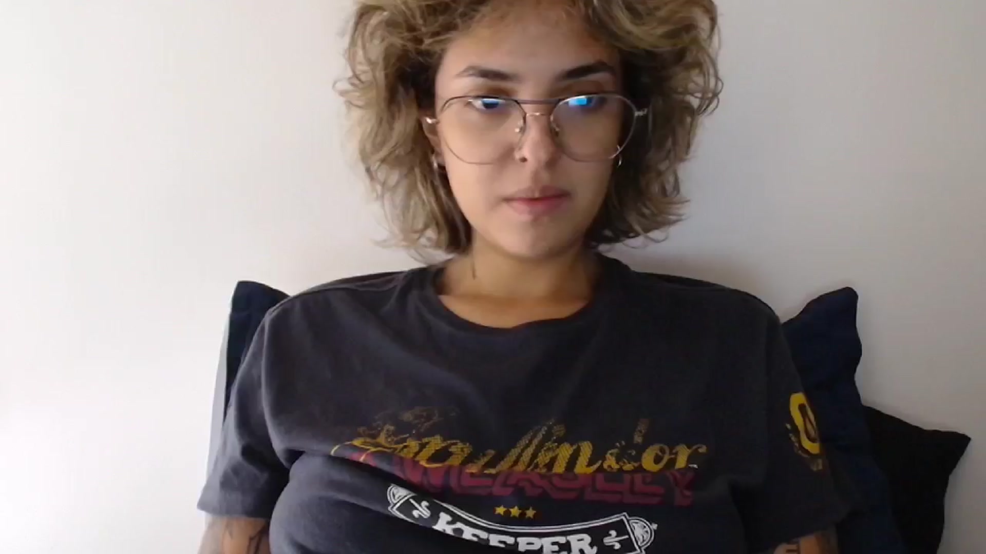 Gallery image thumbnail from RiversideCA's myfreecams stream on, 05/31/2024, 17:38 image 10 of 20