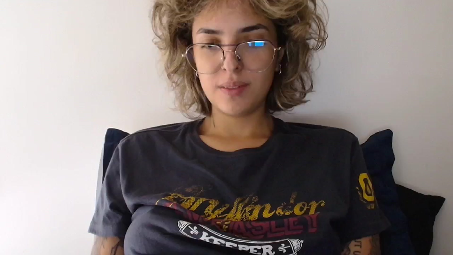 Gallery image thumbnail from RiversideCA's myfreecams stream on, 05/31/2024, 17:38 image 9 of 20