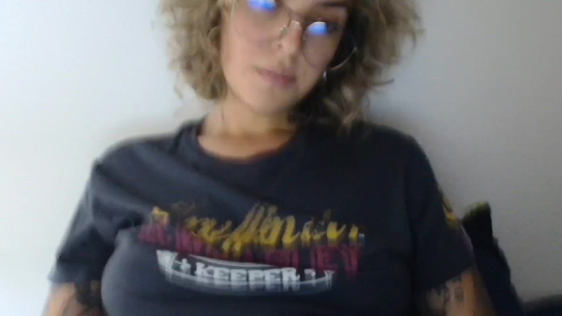 Gallery image thumbnail from RiversideCA's myfreecams stream on, 06/04/2024, 22:23 image 16 of 20