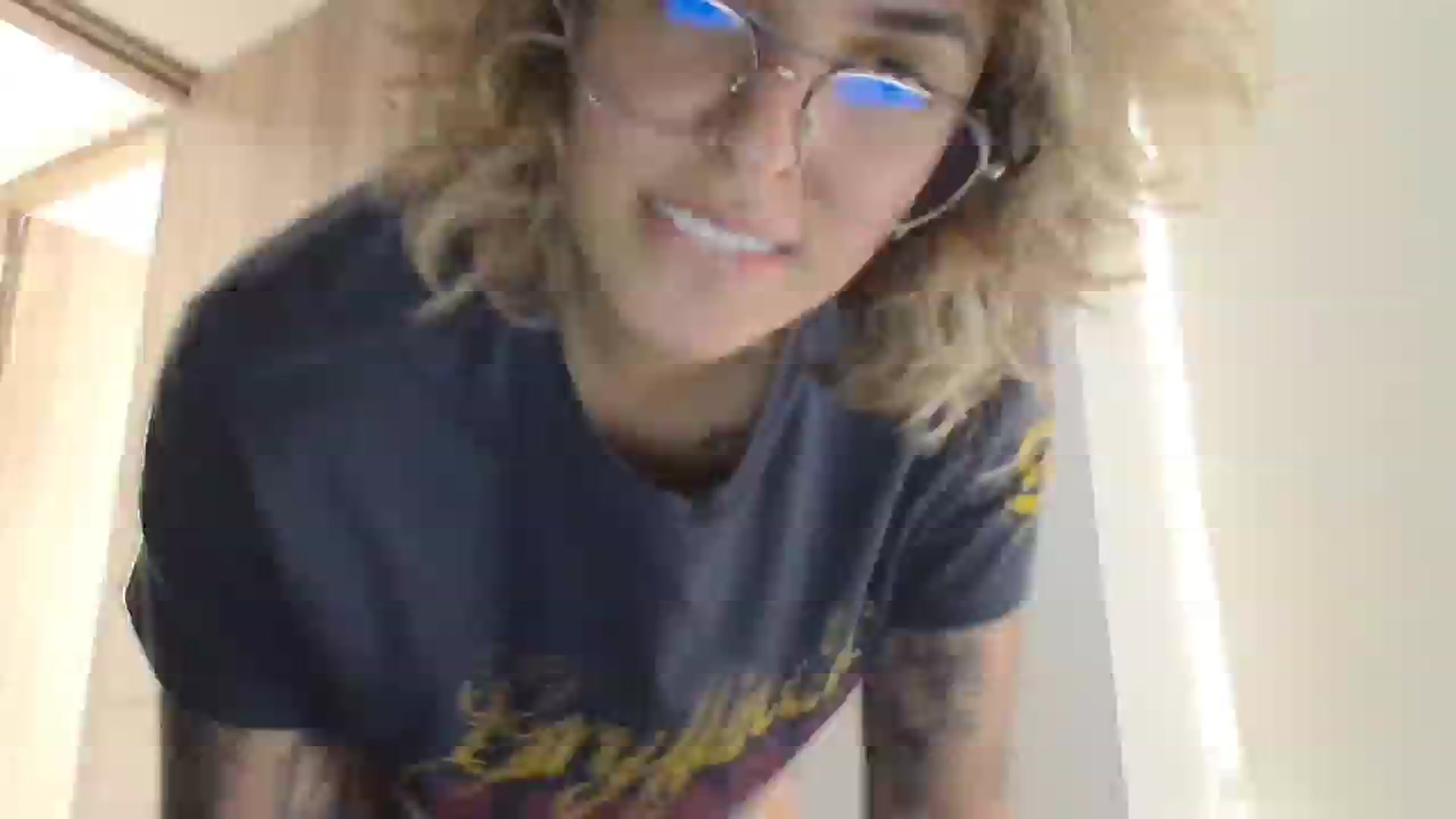 Gallery image thumbnail from RiversideCA's myfreecams stream on, 06/04/2024, 22:23 image 4 of 20