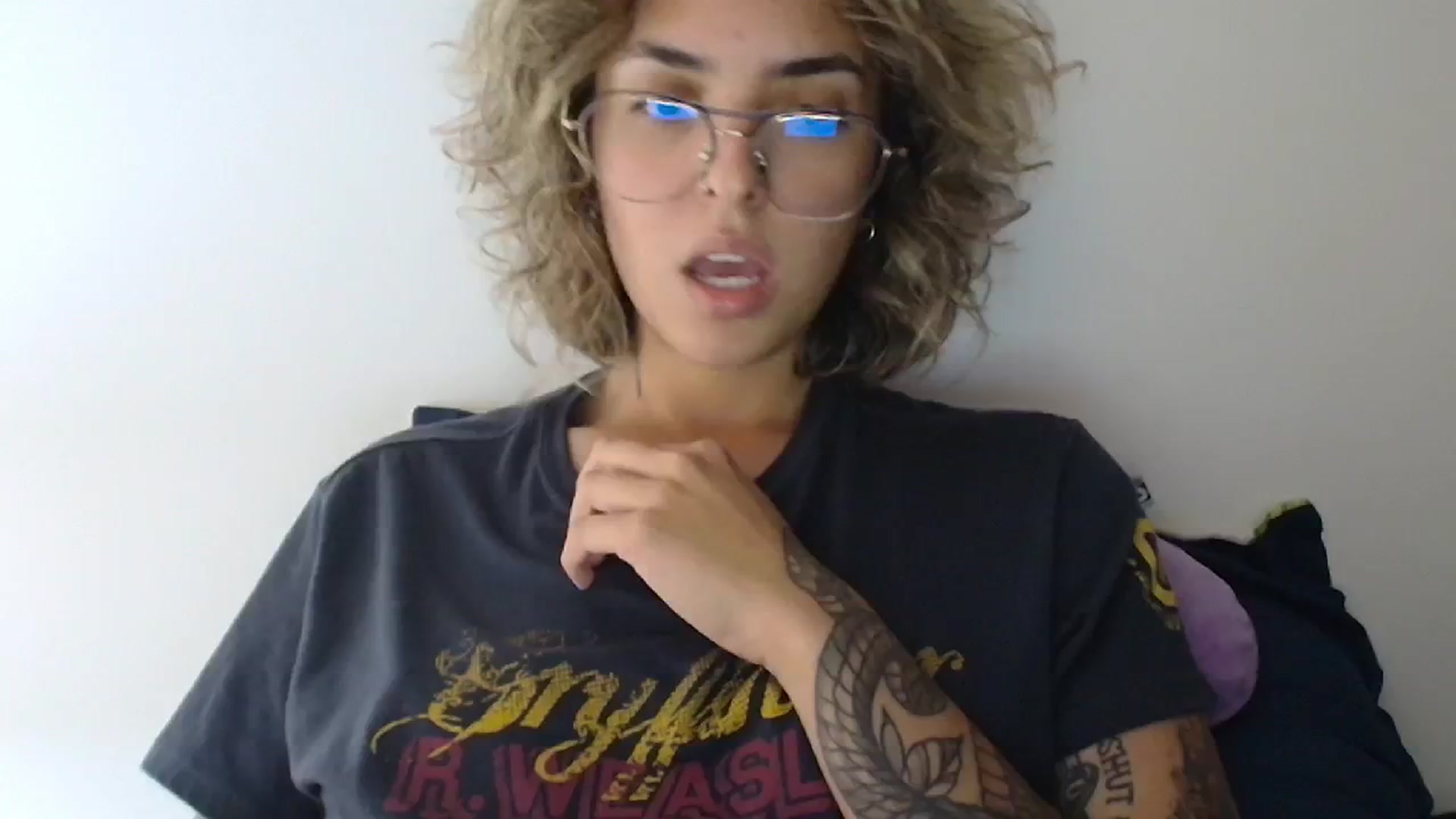 Gallery image thumbnail from RiversideCA's myfreecams stream on, 06/04/2024, 22:23 image 8 of 20