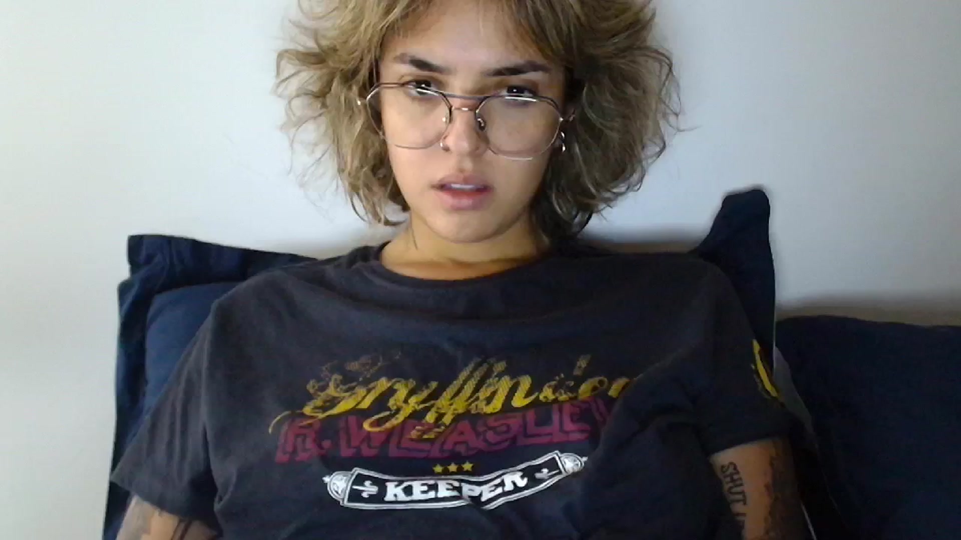 Gallery image thumbnail from RiversideCA's myfreecams stream on, 06/08/2024, 16:23 image 17 of 20