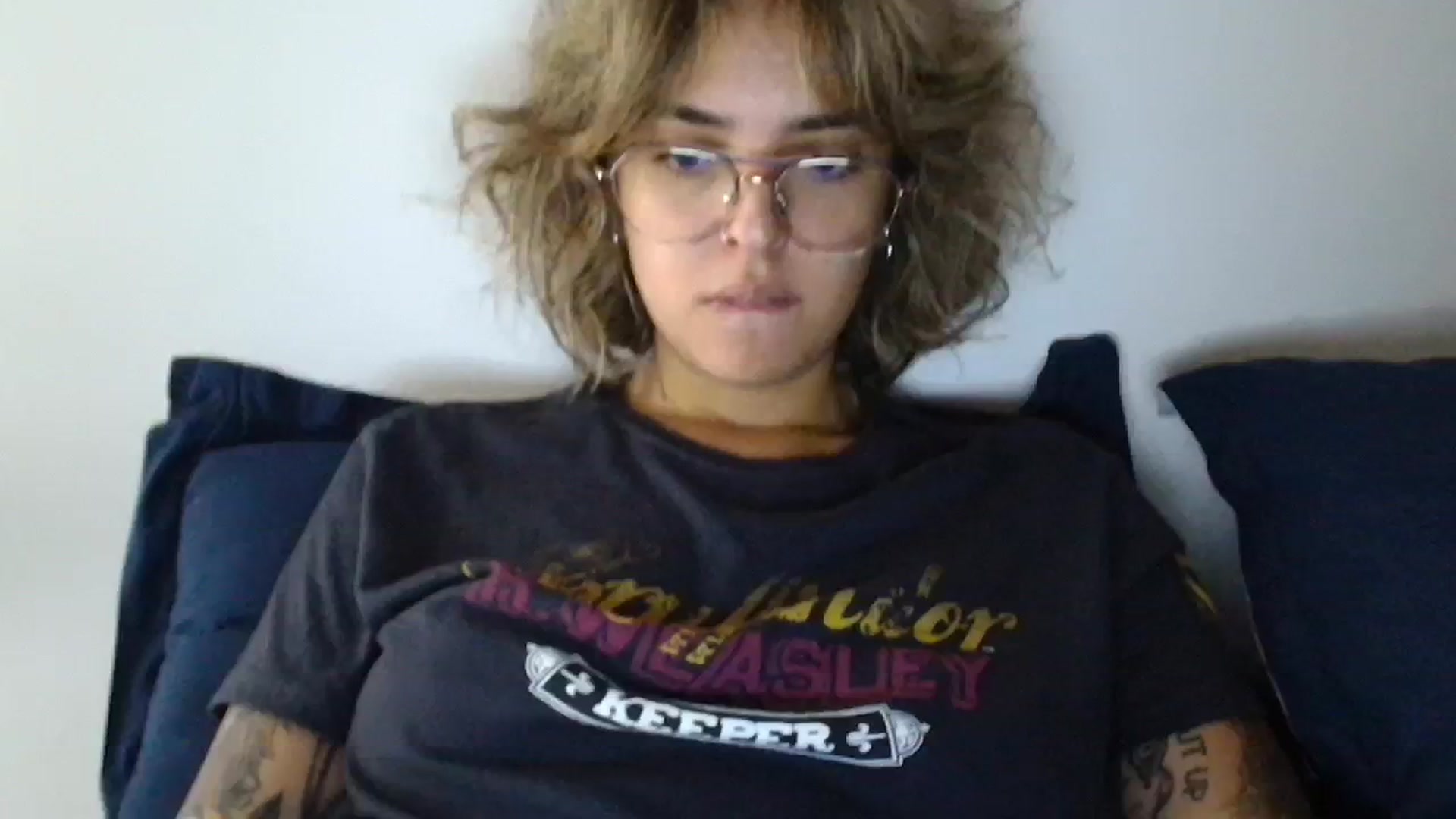 Gallery image thumbnail from RiversideCA's myfreecams stream on, 06/08/2024, 17:24 image 3 of 20