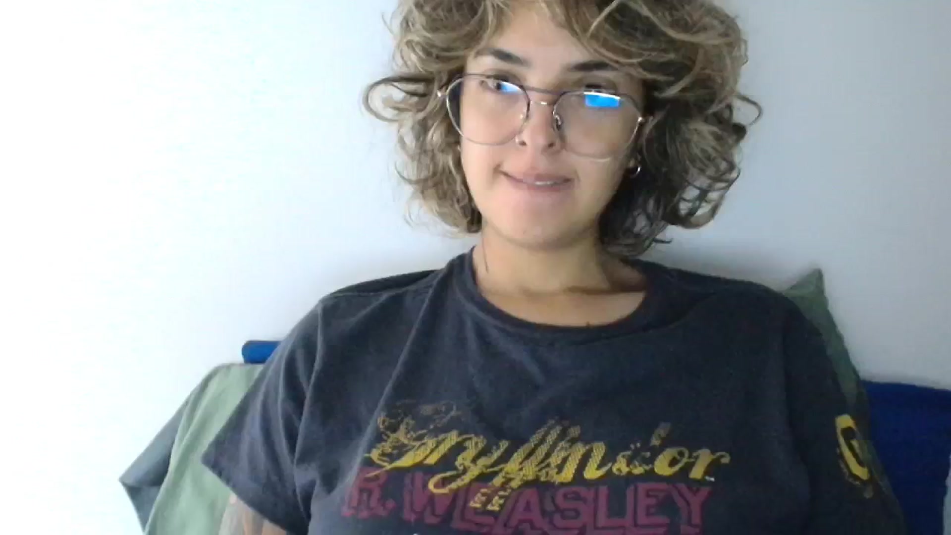 Gallery image thumbnail from RiversideCA's myfreecams stream on, 06/17/2024, 16:47 image 2 of 20