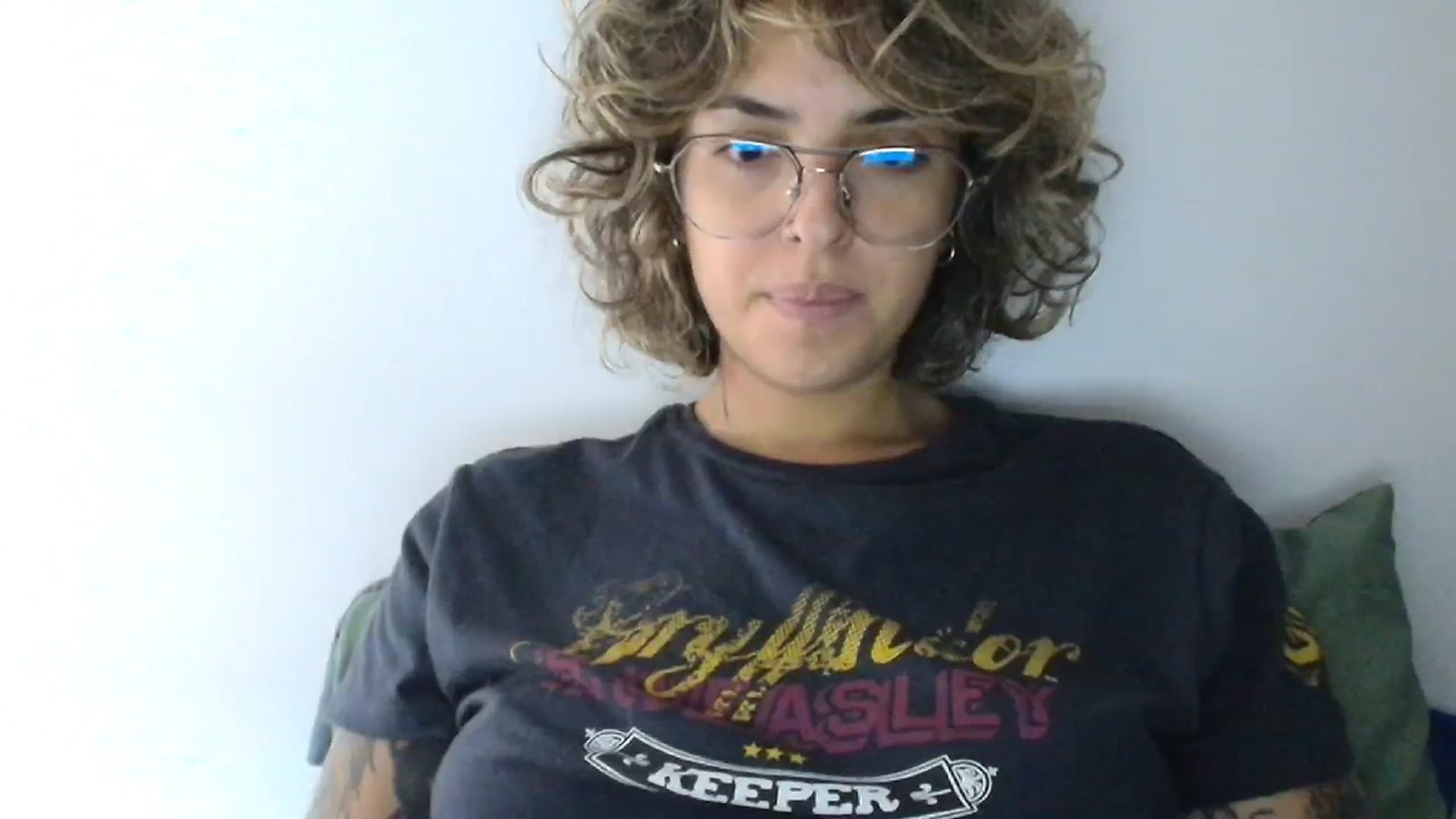 Gallery image thumbnail from RiversideCA's myfreecams stream on, 06/17/2024, 16:47 image 13 of 20