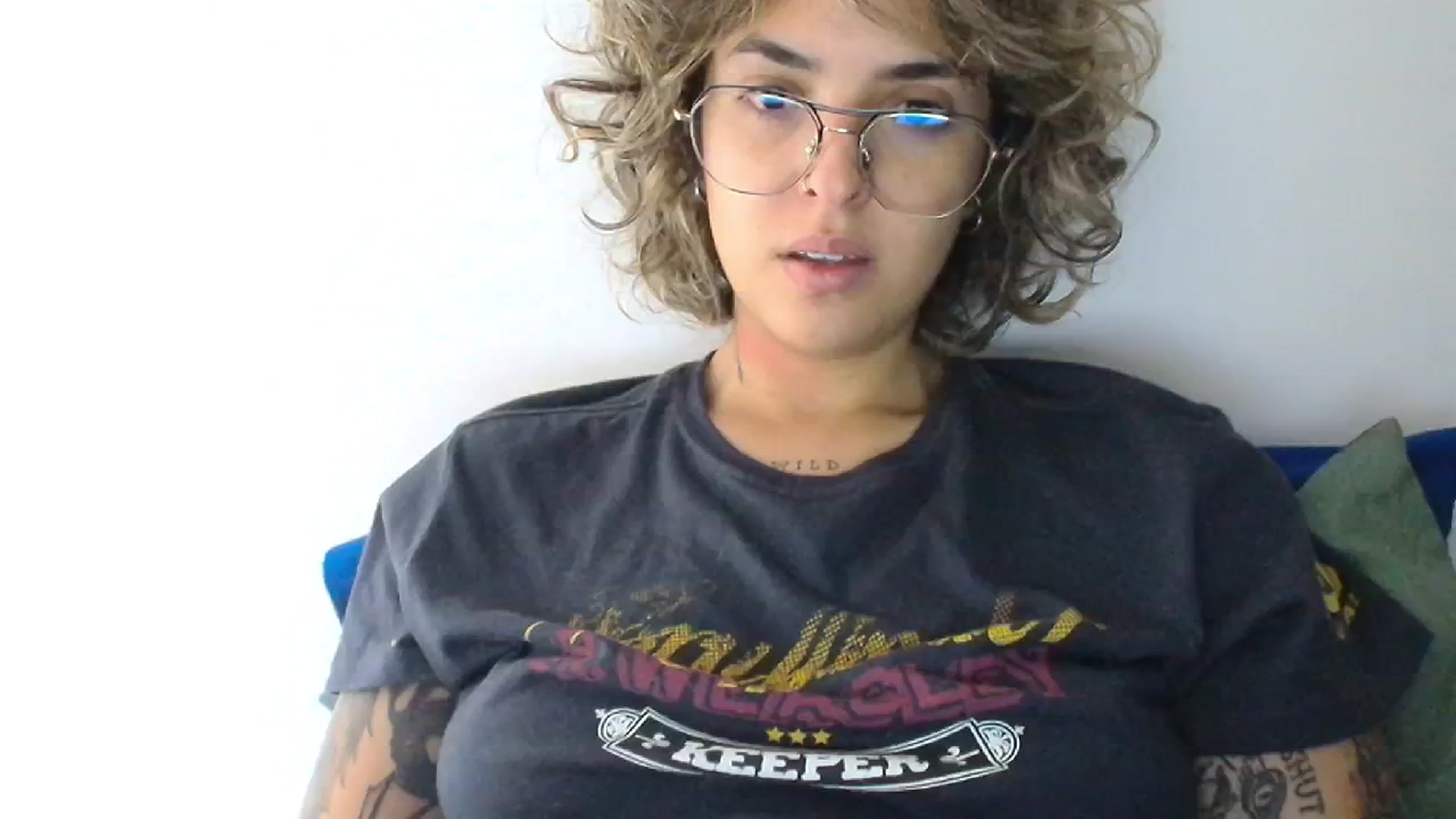 Gallery image thumbnail from RiversideCA's myfreecams stream on, 06/17/2024, 17:28 image 1 of 20