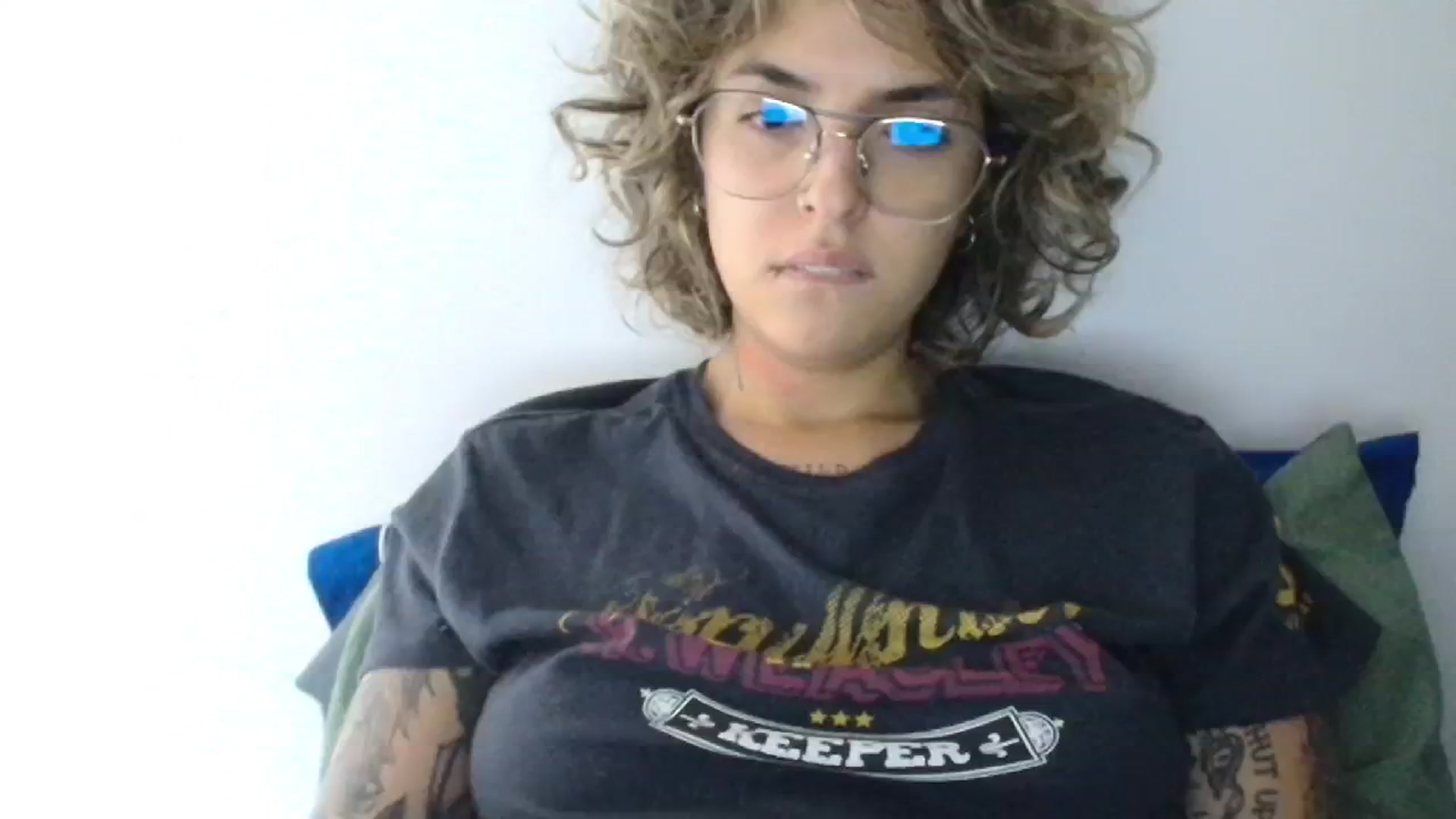 Gallery image thumbnail from RiversideCA's myfreecams stream on, 06/17/2024, 17:28 image 6 of 20