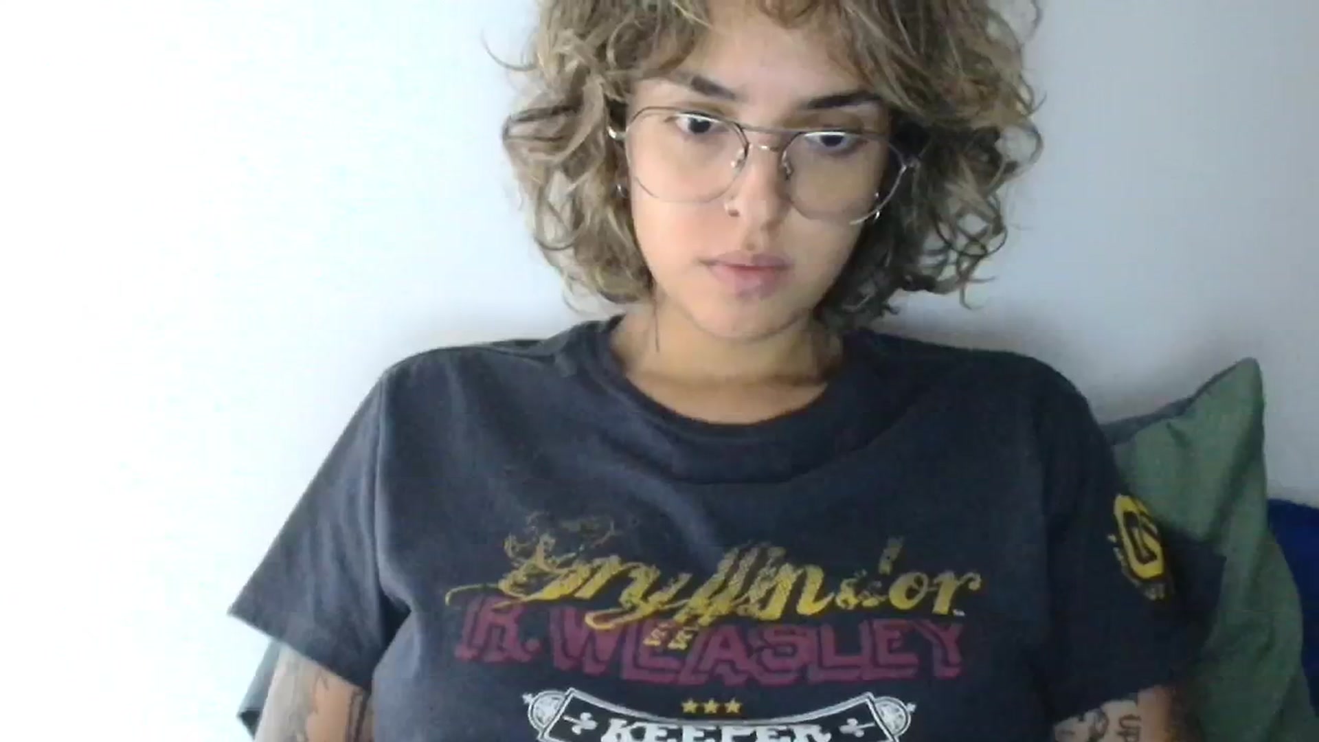 Gallery image thumbnail from RiversideCA's myfreecams stream on, 06/17/2024, 19:12 image 11 of 20