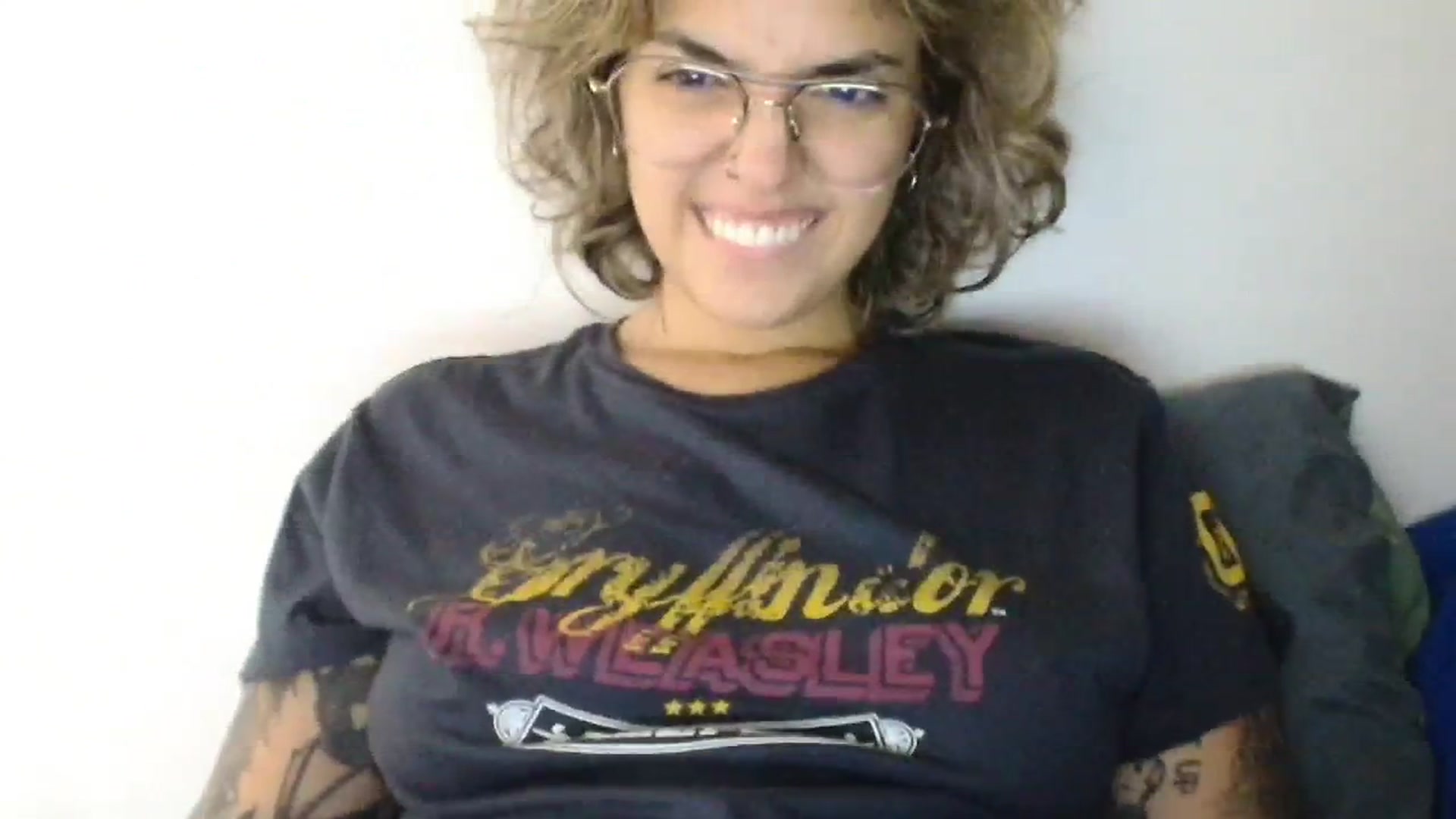 Gallery image thumbnail from RiversideCA's myfreecams stream on, 06/18/2024, 16:42 image 12 of 20