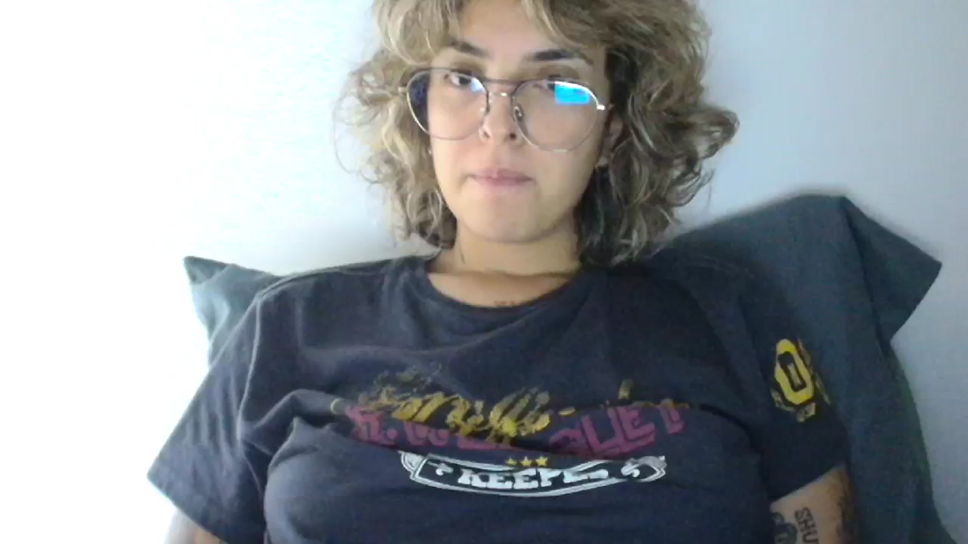 Gallery image thumbnail from RiversideCA's myfreecams stream on, 06/18/2024, 17:18 image 17 of 20