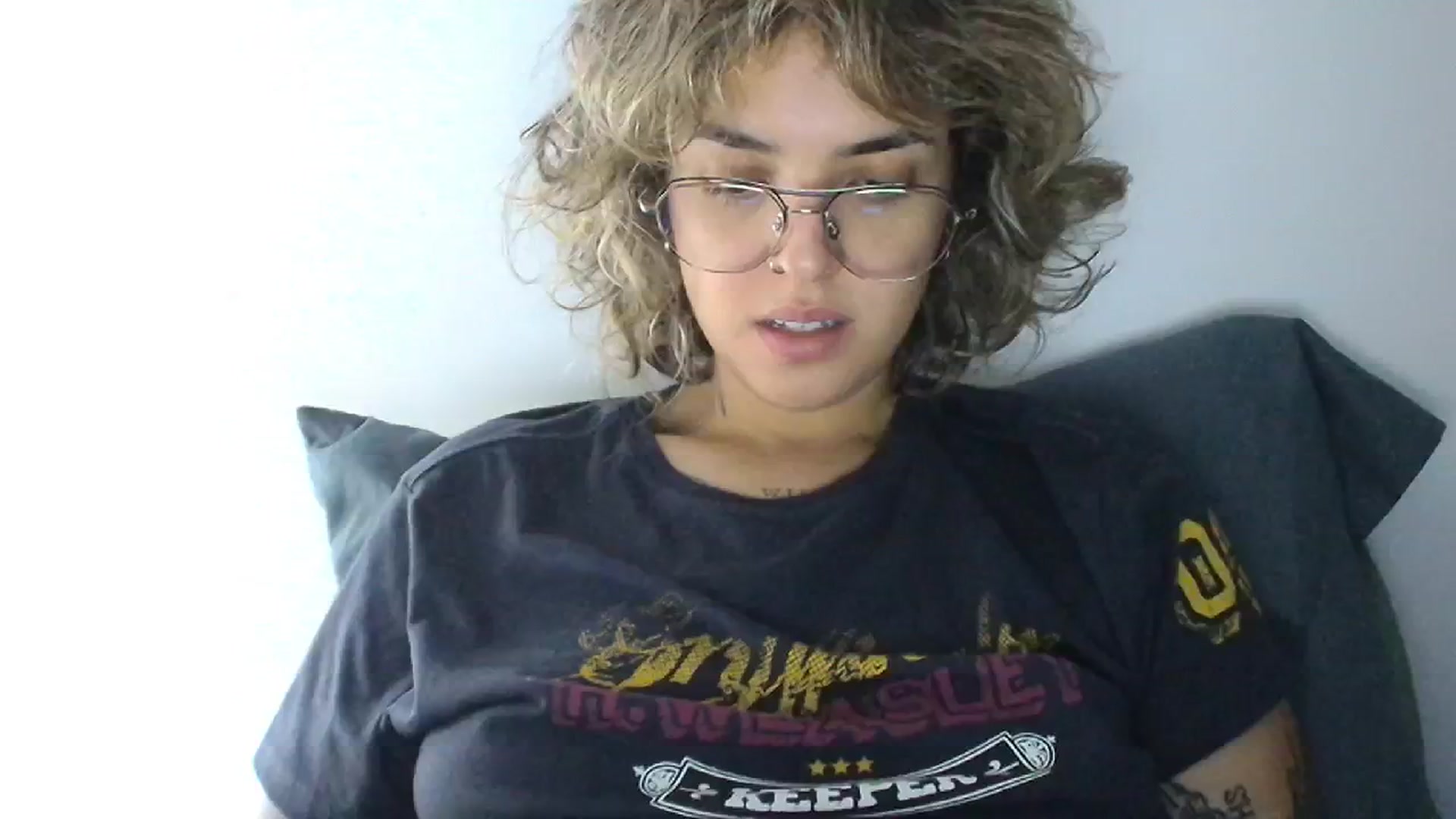 Gallery image thumbnail from RiversideCA's myfreecams stream on, 06/18/2024, 17:18 image 13 of 20