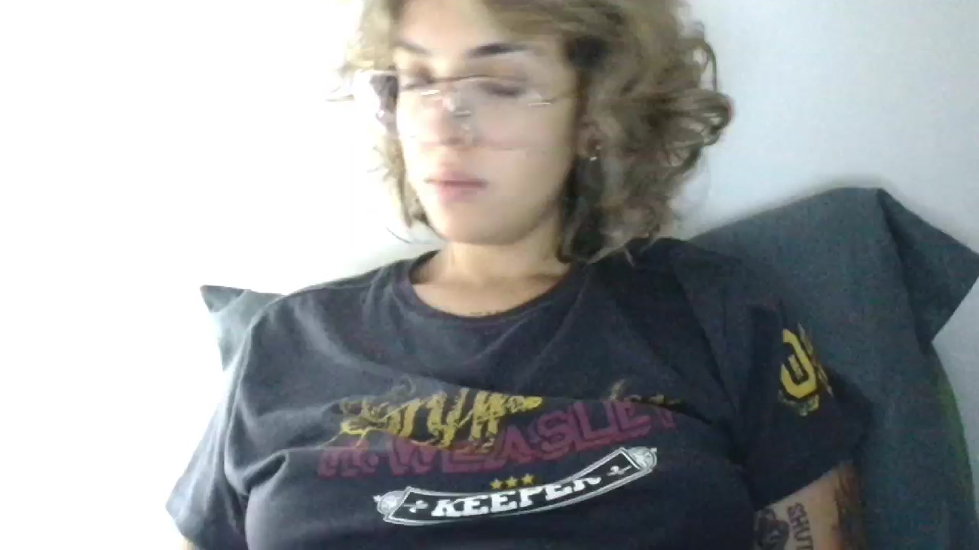 Gallery image thumbnail from RiversideCA's myfreecams stream on, 06/18/2024, 17:18 image 2 of 20
