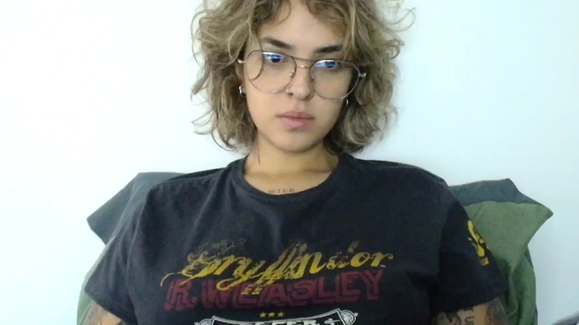 Gallery image thumbnail from RiversideCA's myfreecams stream on, 06/19/2024, 19:11 image 1 of 20