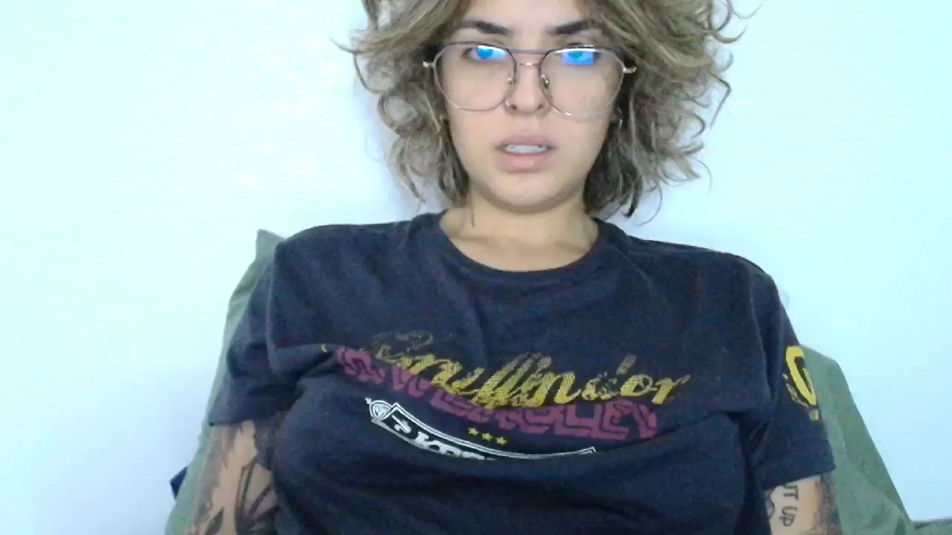 Gallery image thumbnail from RiversideCA's myfreecams stream on, 06/22/2024, 17:26 image 1 of 20