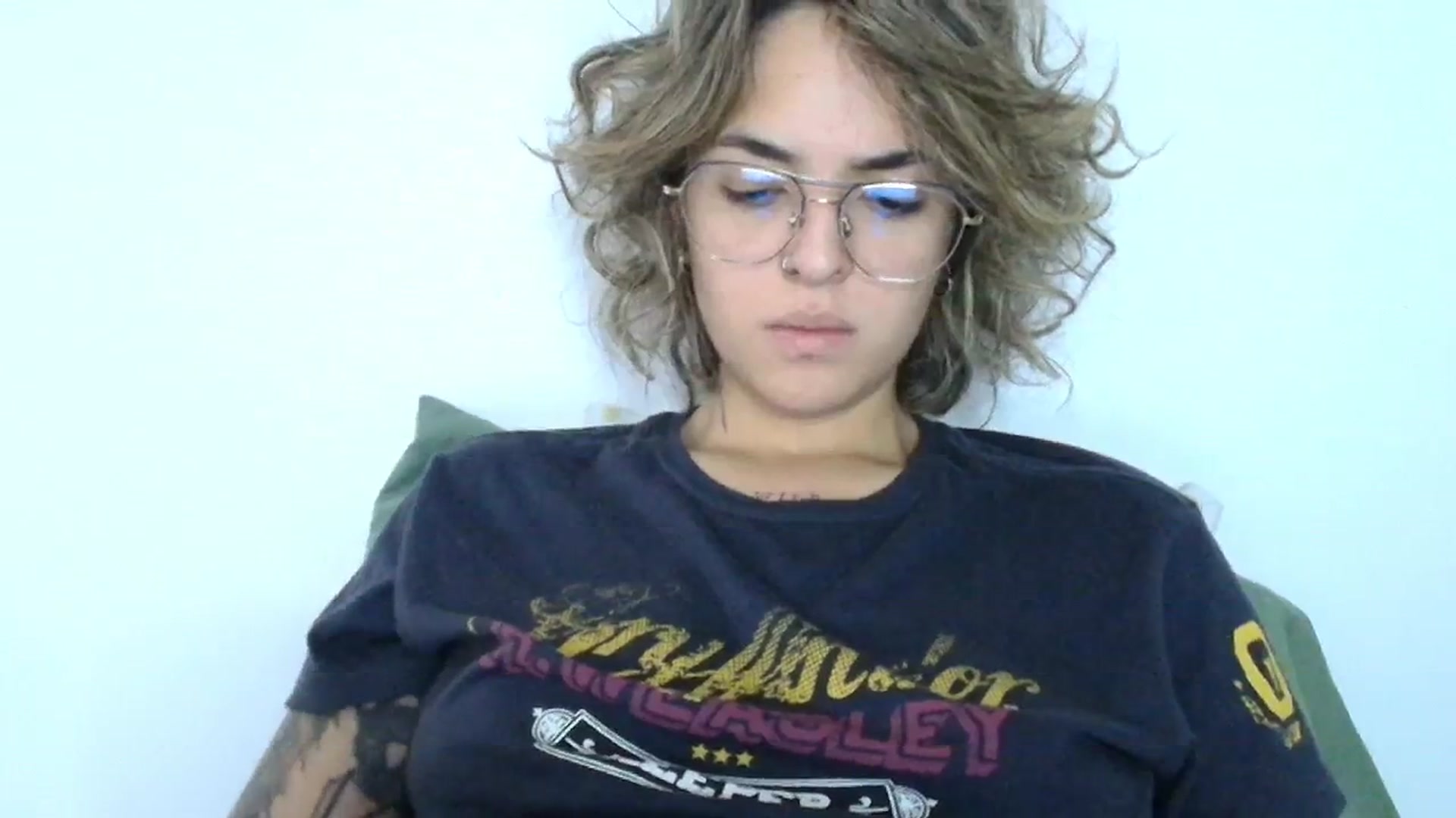 Gallery image thumbnail from RiversideCA's myfreecams stream on, 06/22/2024, 17:26 image 3 of 20