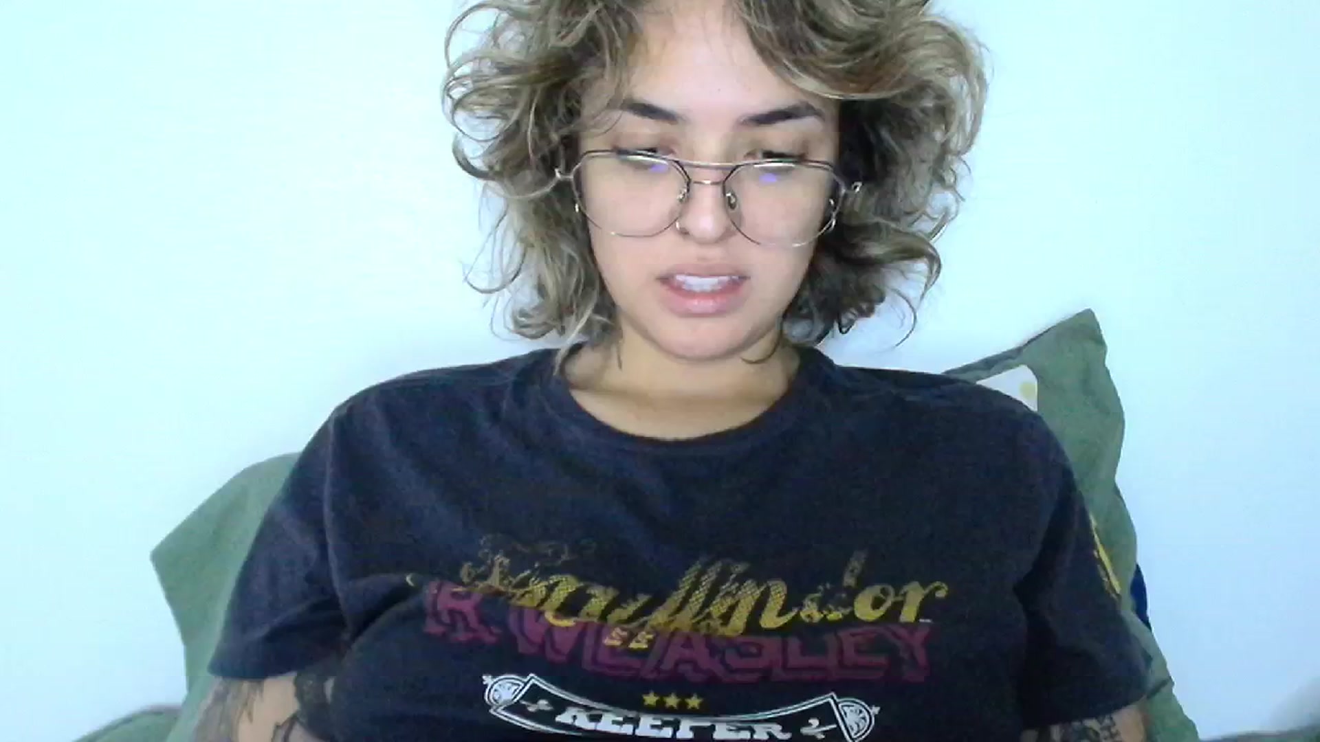 Gallery image thumbnail from RiversideCA's myfreecams stream on, 06/24/2024, 17:01 image 18 of 20