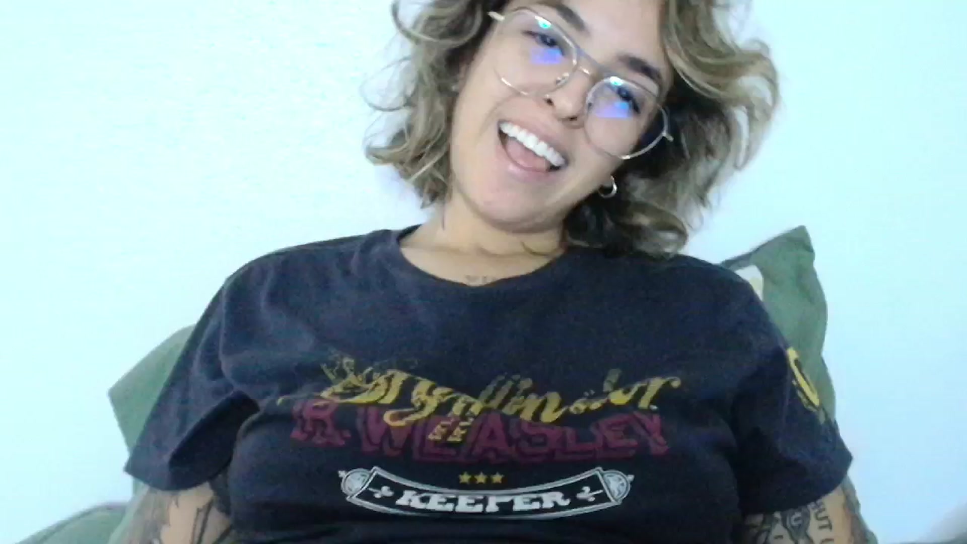 Gallery image thumbnail from RiversideCA's myfreecams stream on, 06/24/2024, 17:01 image 16 of 20