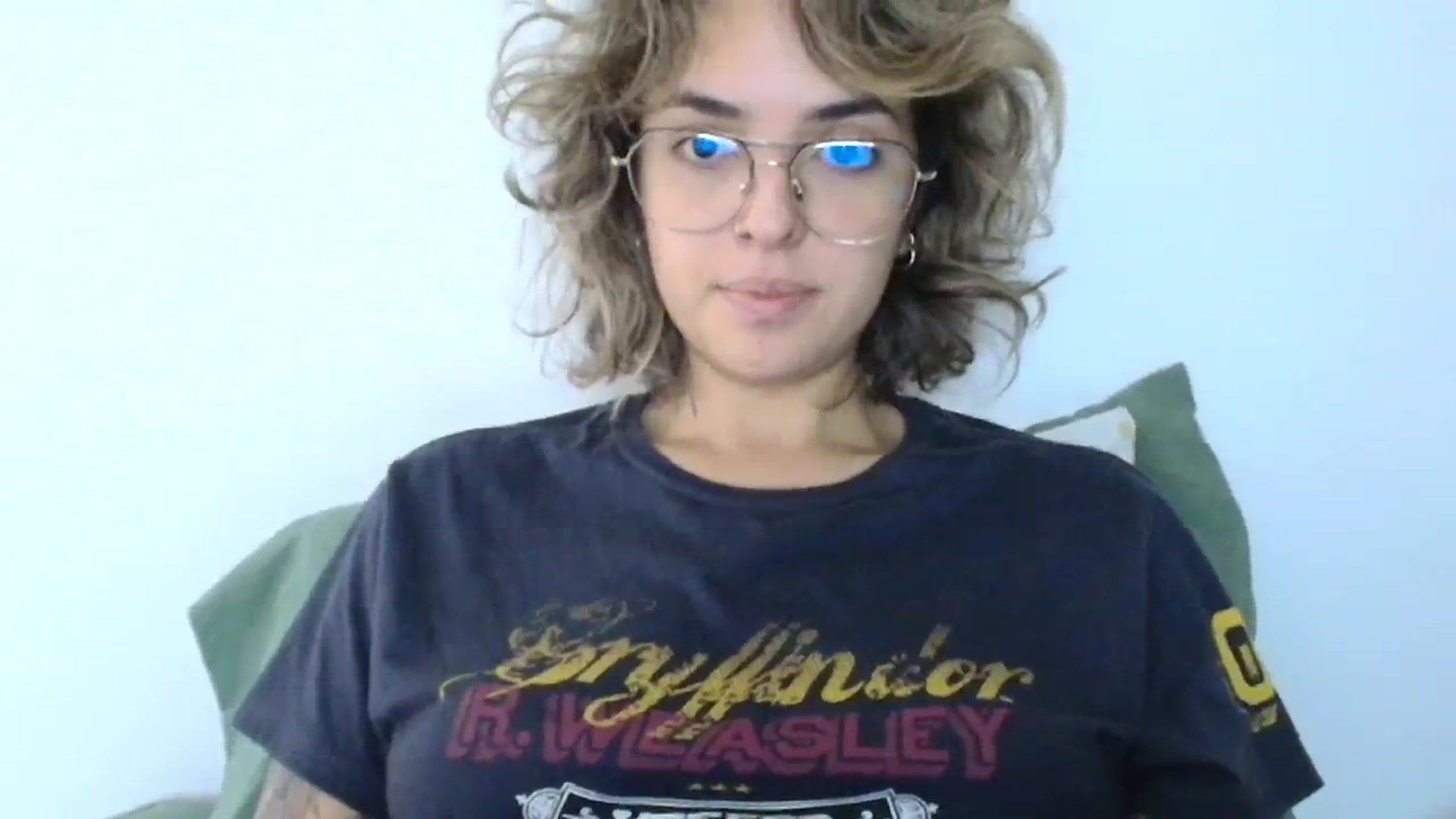 Gallery image thumbnail from RiversideCA's myfreecams stream on, 06/24/2024, 17:01 image 5 of 20