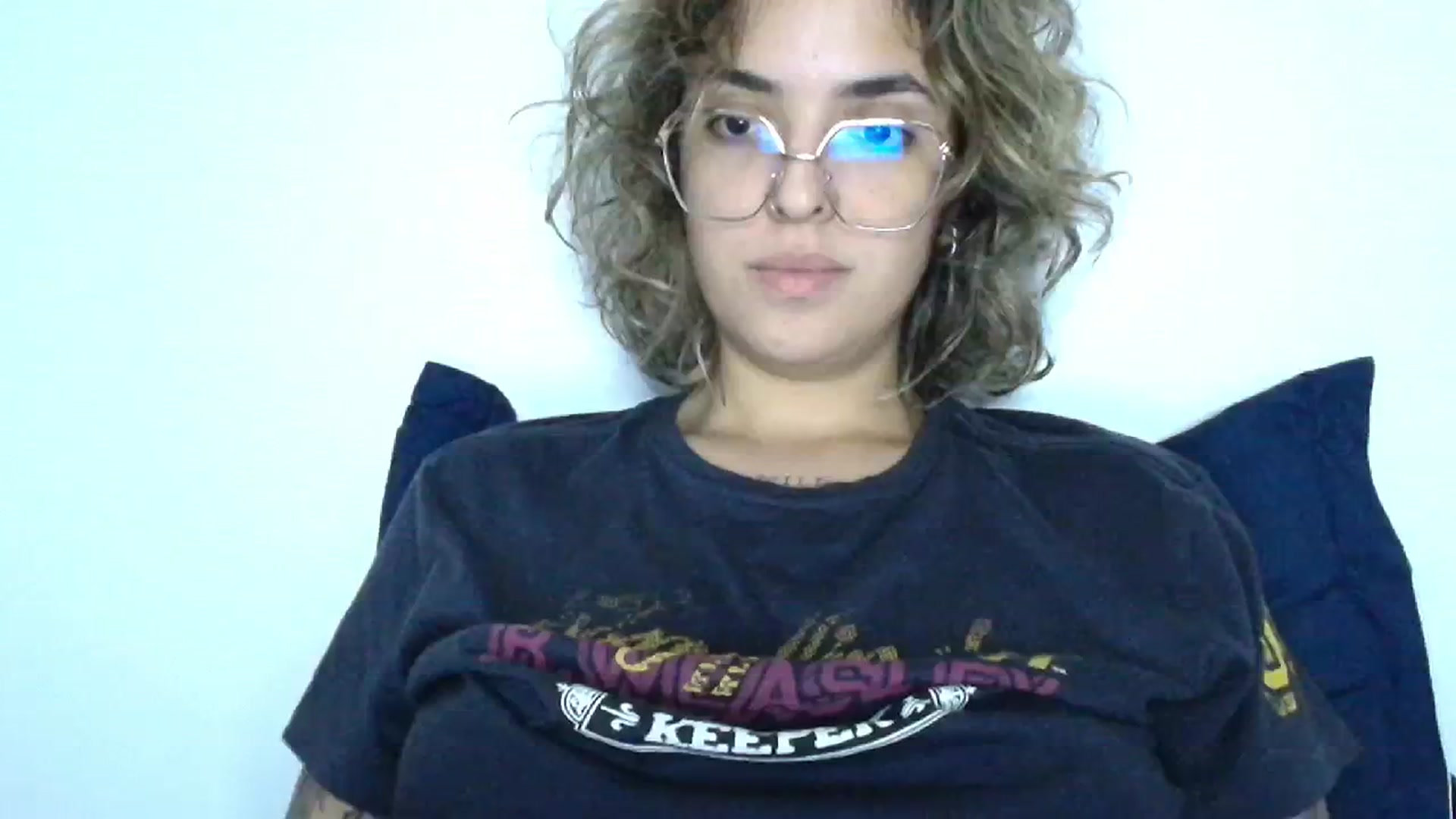 Gallery image thumbnail from RiversideCA's myfreecams stream on, 06/26/2024, 07:37 image 16 of 20