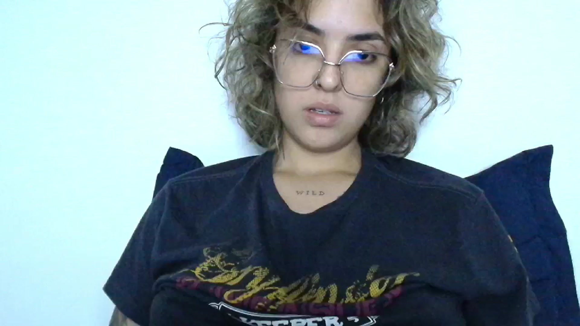 Gallery image thumbnail from RiversideCA's myfreecams stream on, 06/26/2024, 07:37 image 13 of 20