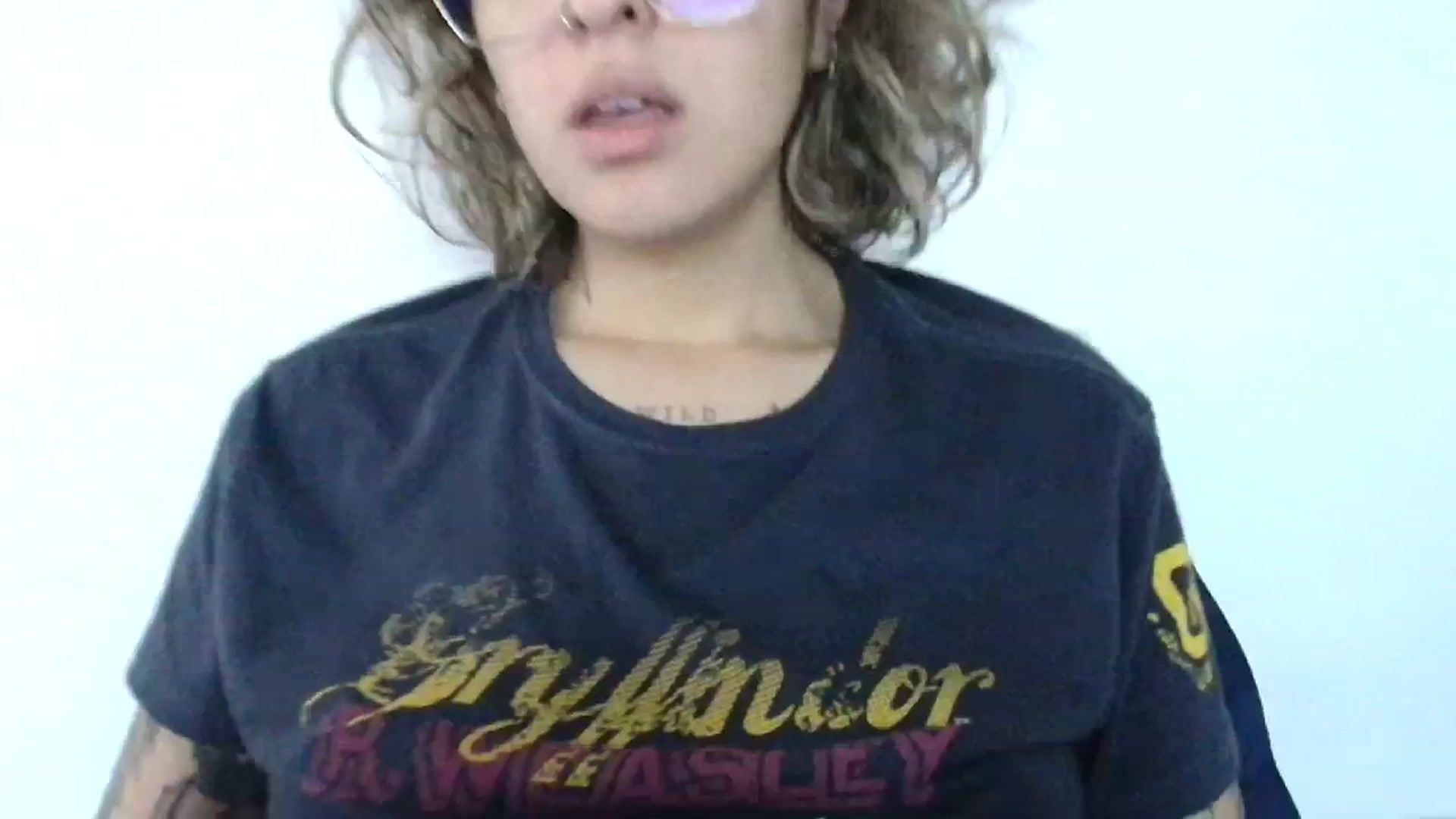 Gallery image thumbnail from RiversideCA's myfreecams stream on, 06/26/2024, 16:33 image 12 of 20