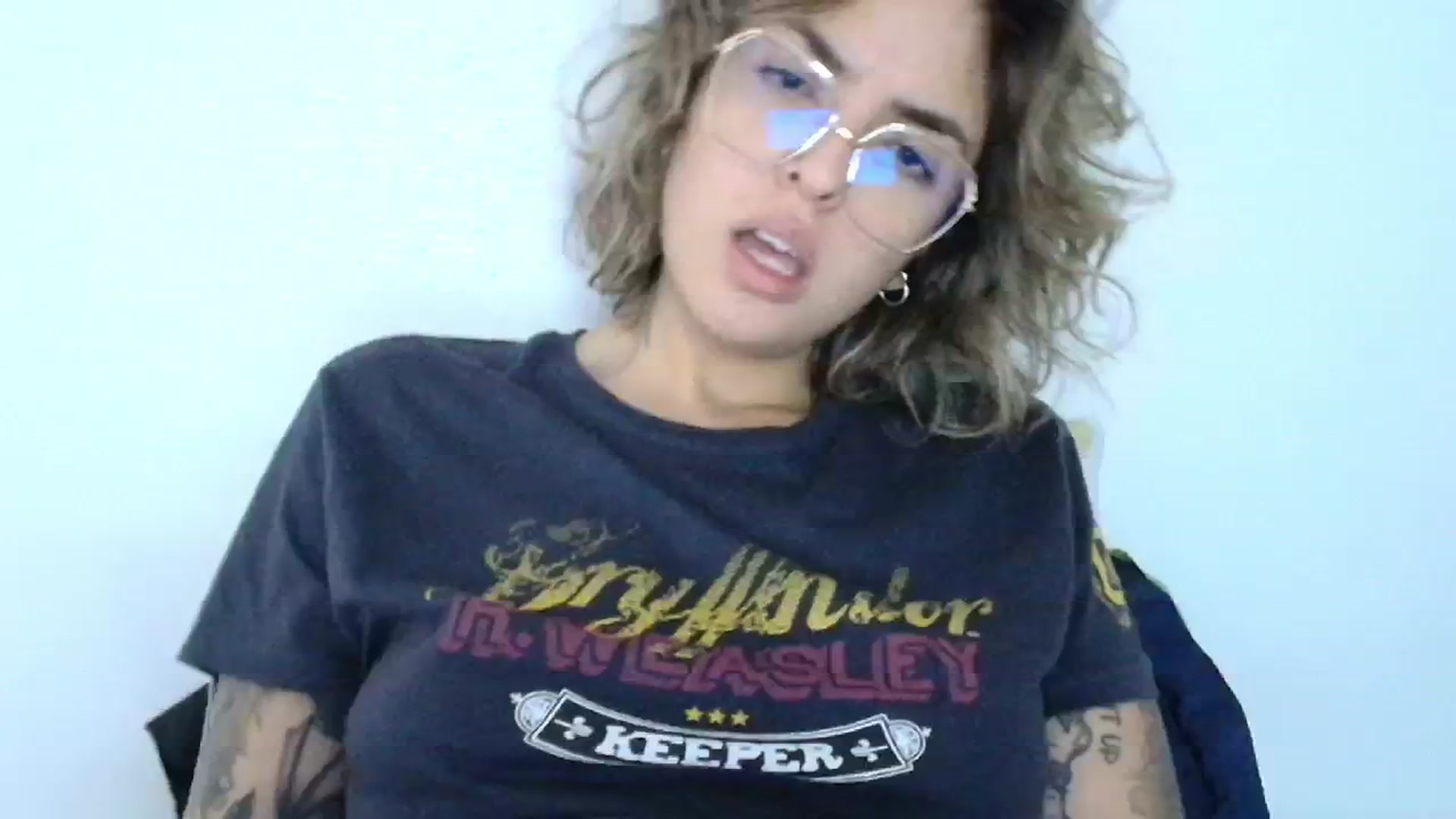 Gallery image thumbnail from RiversideCA's myfreecams stream on, 06/26/2024, 16:33 image 16 of 20