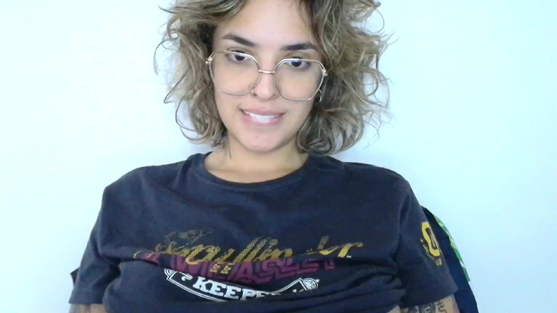 Gallery image thumbnail from RiversideCA's myfreecams stream on, 06/26/2024, 17:00 image 20 of 20