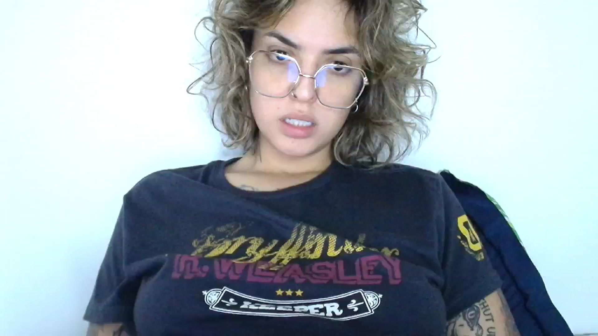 Gallery image thumbnail from RiversideCA's myfreecams stream on, 06/26/2024, 17:27 image 5 of 20