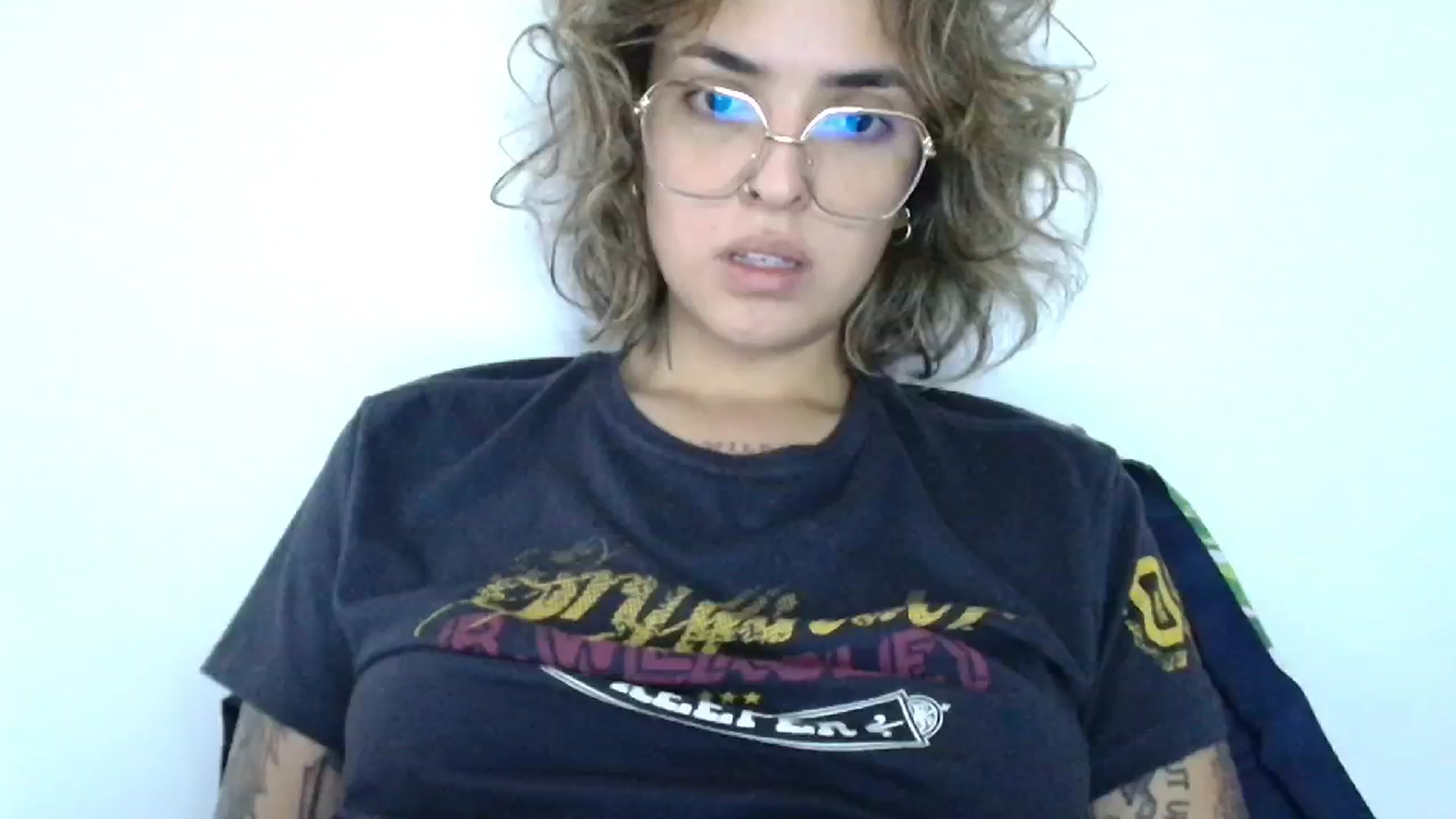Gallery image thumbnail from RiversideCA's myfreecams stream on, 06/26/2024, 17:27 image 14 of 20