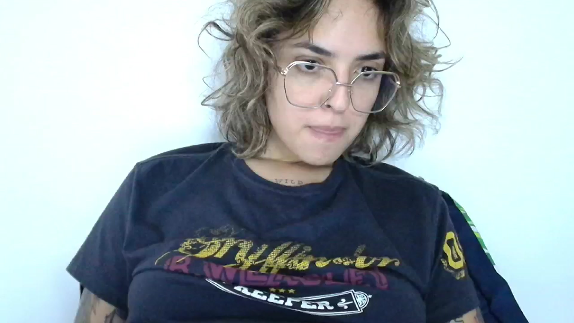 Gallery image thumbnail from RiversideCA's myfreecams stream on, 06/26/2024, 17:27 image 12 of 20