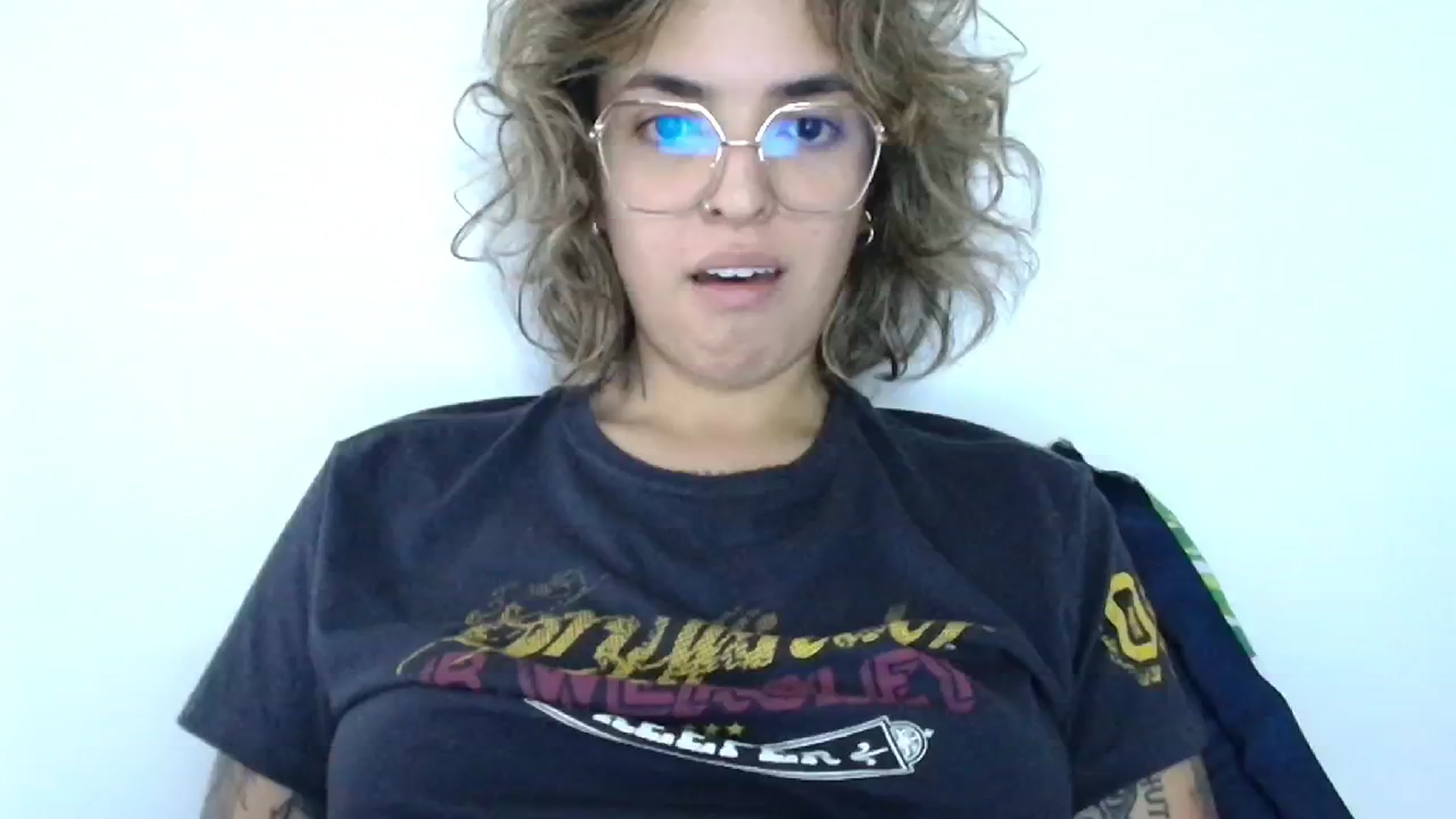 Gallery image thumbnail from RiversideCA's myfreecams stream on, 06/26/2024, 17:27 image 18 of 20