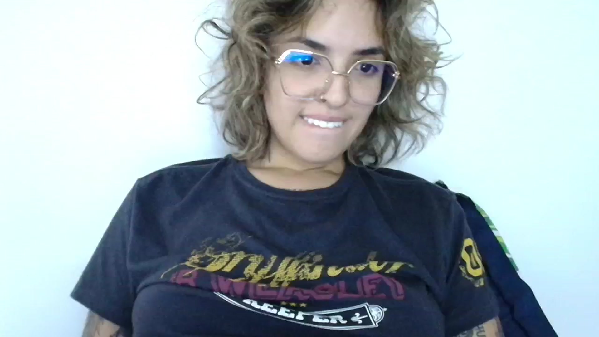 Gallery image thumbnail from RiversideCA's myfreecams stream on, 06/26/2024, 17:27 image 19 of 20