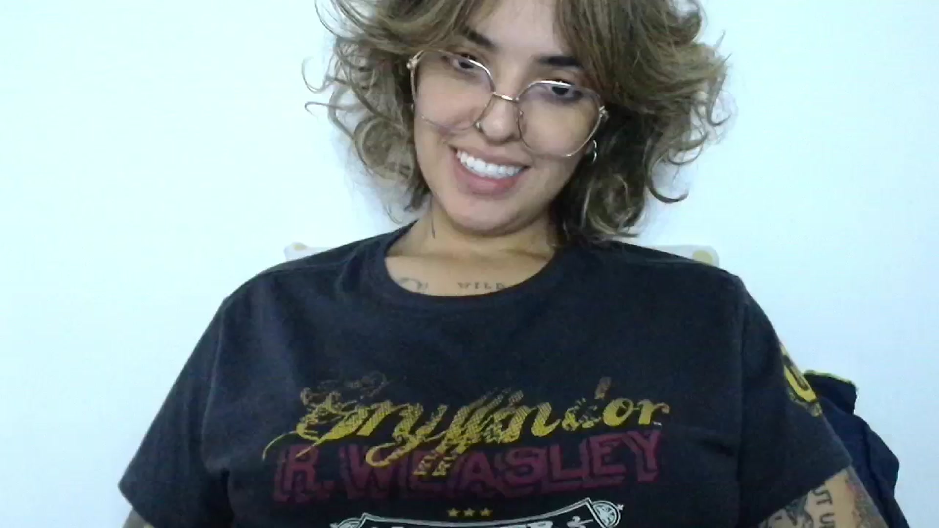 Gallery image thumbnail from RiversideCA's myfreecams stream on, 06/28/2024, 17:51 image 15 of 20
