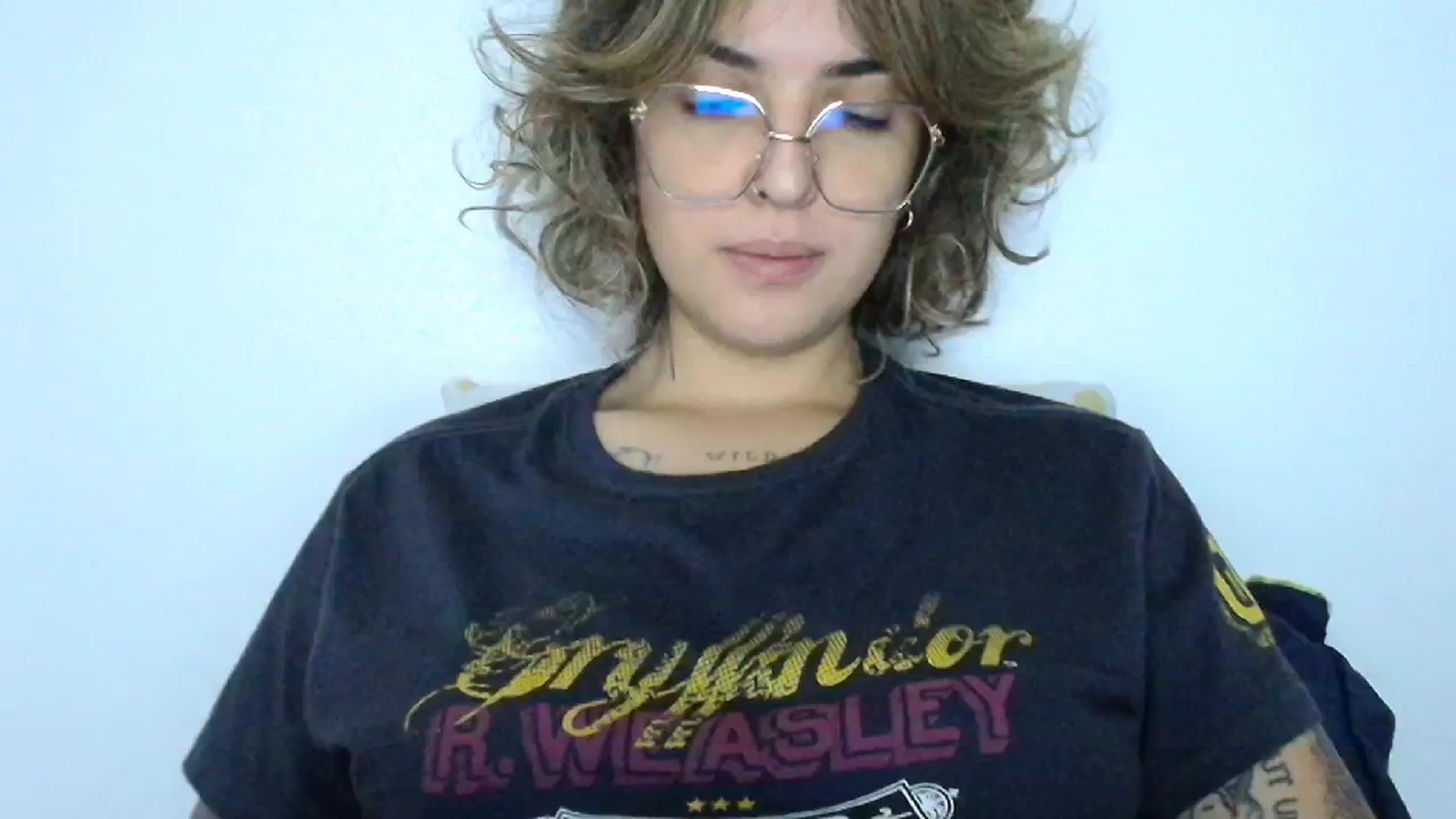 Gallery image thumbnail from RiversideCA's myfreecams stream on, 06/28/2024, 17:51 image 17 of 20