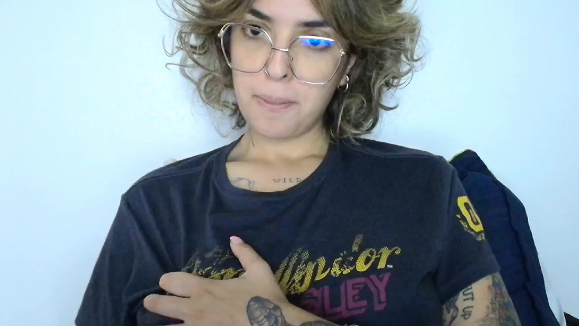 Gallery image thumbnail from RiversideCA's myfreecams stream on, 06/28/2024, 17:51 image 1 of 20