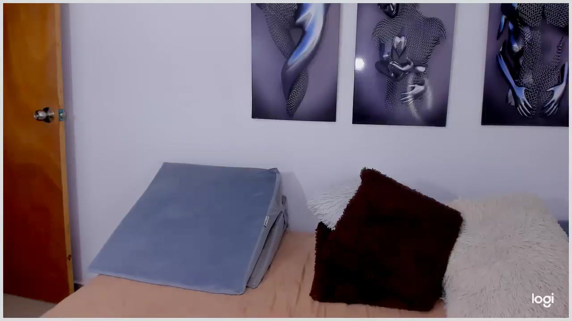 Gallery image thumbnail from Rnata_Gomezz's myfreecams stream on, 12/23/2025, 04:28 image 13 of 20