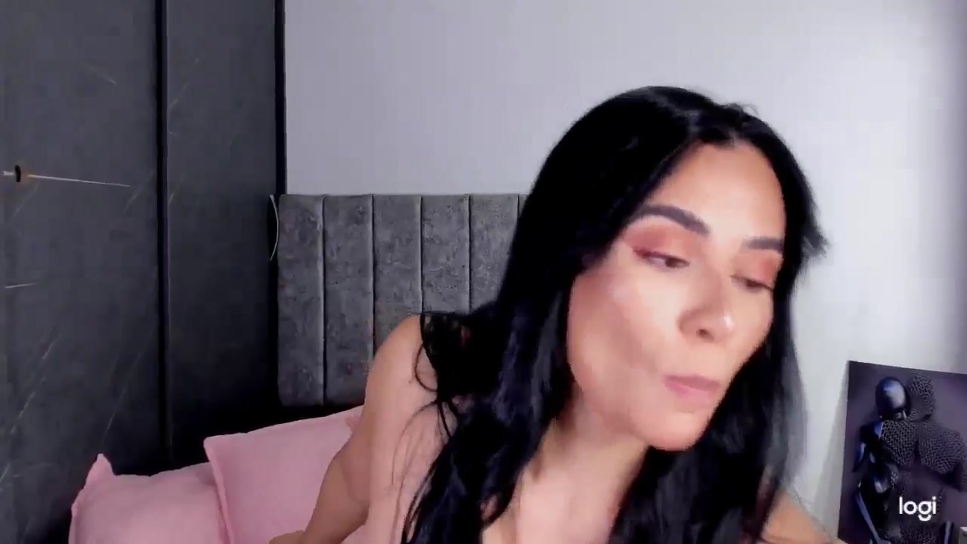 Gallery image thumbnail from Rnata_Gomezz's myfreecams stream on, 04/17/2026, 06:22 image 20 of 20