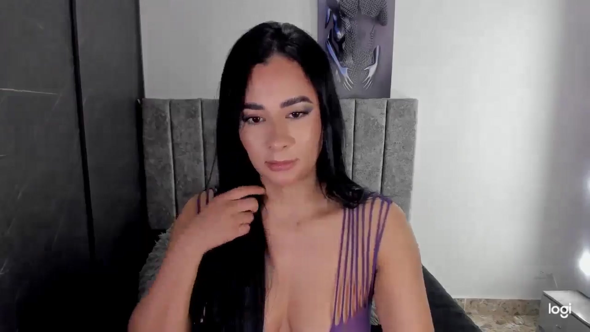Gallery image thumbnail from Rnata_Gomezz's myfreecams stream on, 04/19/2026, 07:06 image 12 of 20