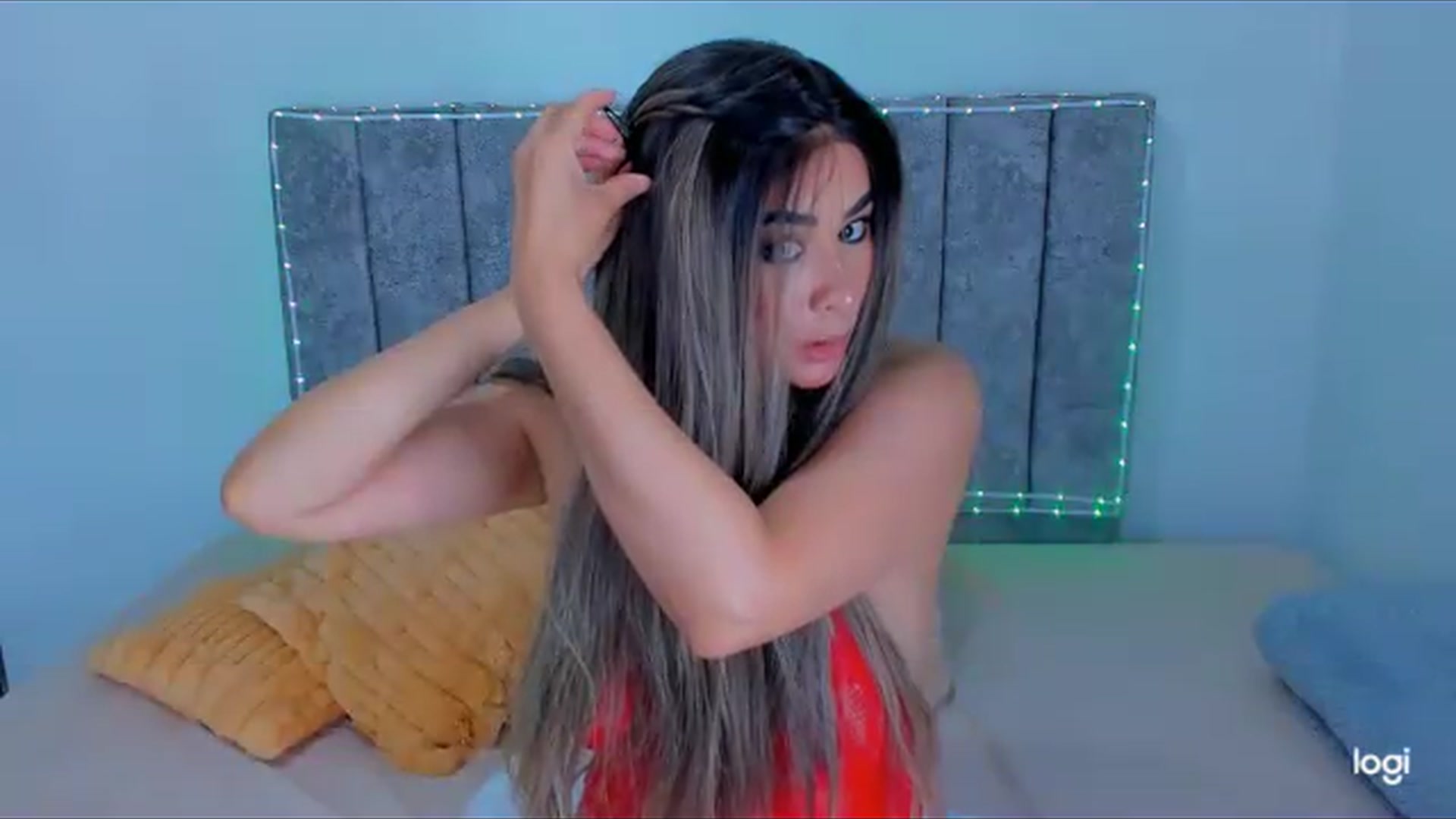 Gallery image thumbnail from Rnata_Gomezz's myfreecams stream on, 07/31/2026, 04:37 image 16 of 20